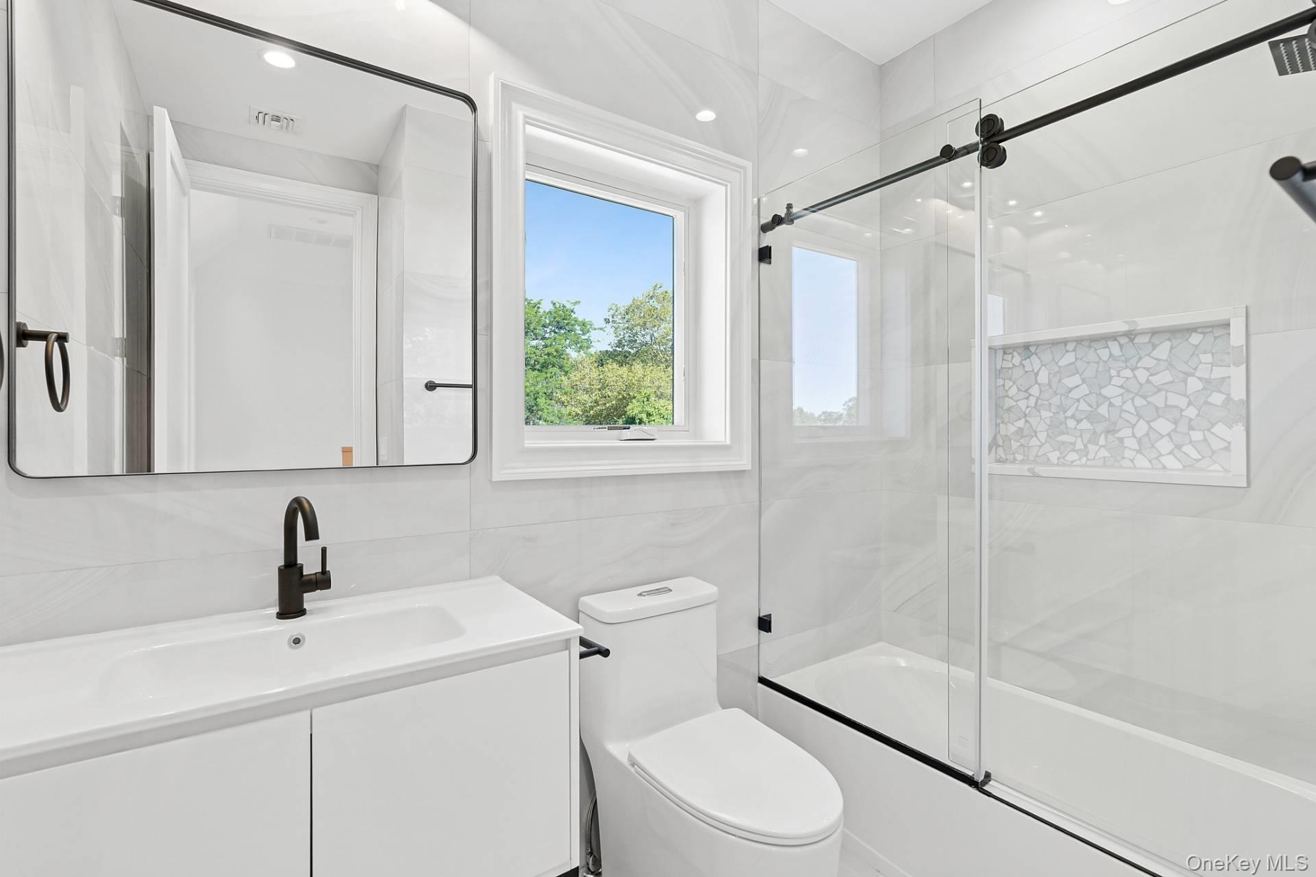 #14 photo, 1900 Gillette Drive, サフォーク郡 East Marion , NY 11939