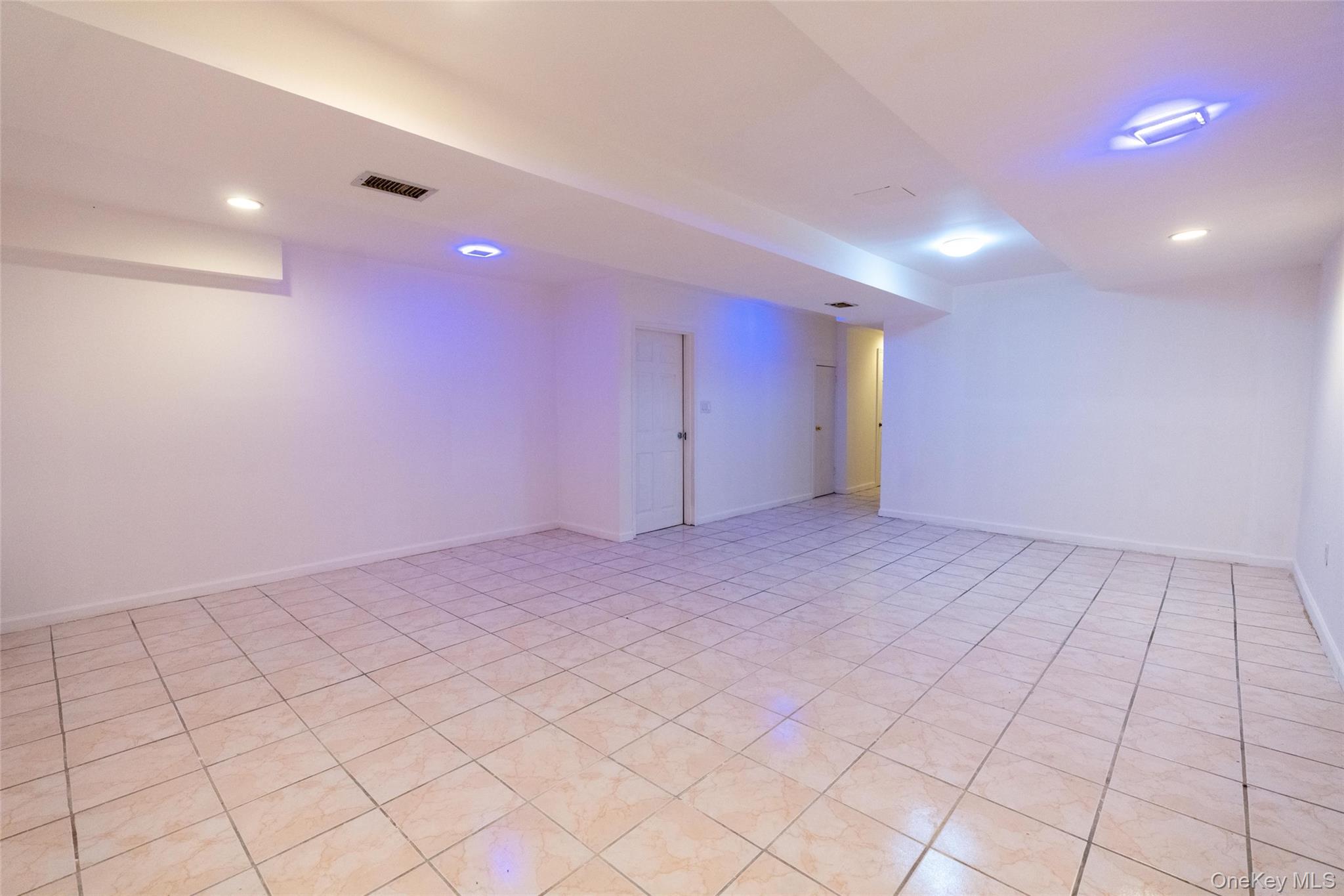 #13 photo, 11907 14th Road, クイーンズ区 College Point , NY 11356