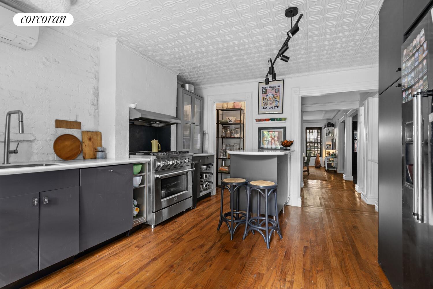 #8 photo, 284 VAN BUREN Street, Stuyvesant Heights , NY 11221