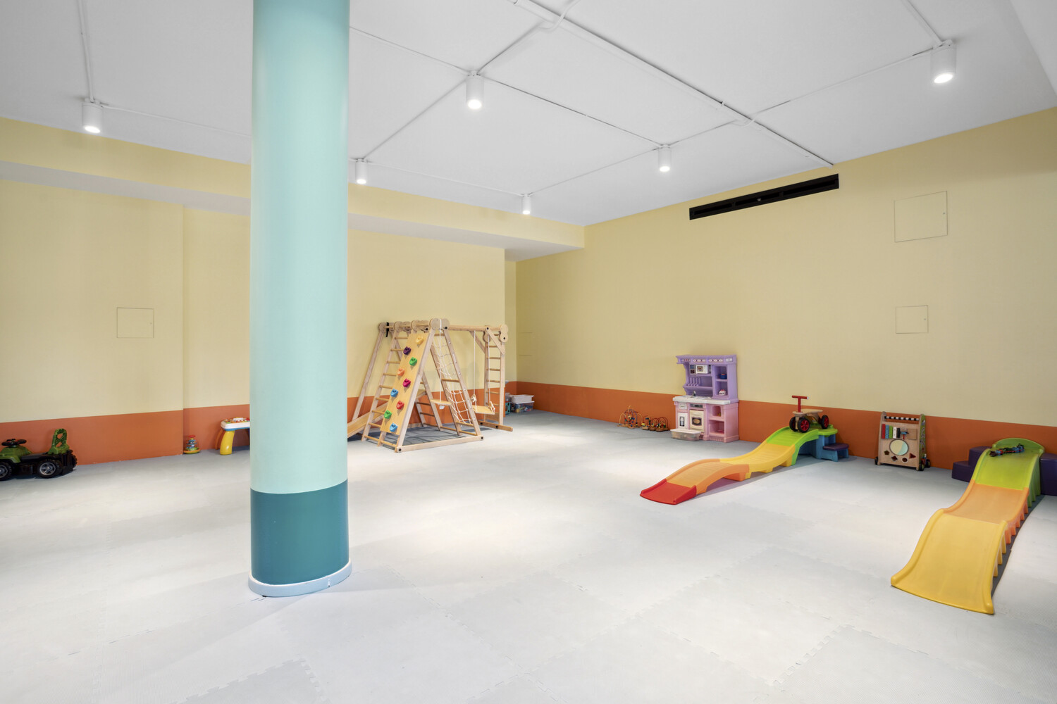 #12 photo, 275 W 96TH Street, マンハッタン Upper West Side , NY 10025