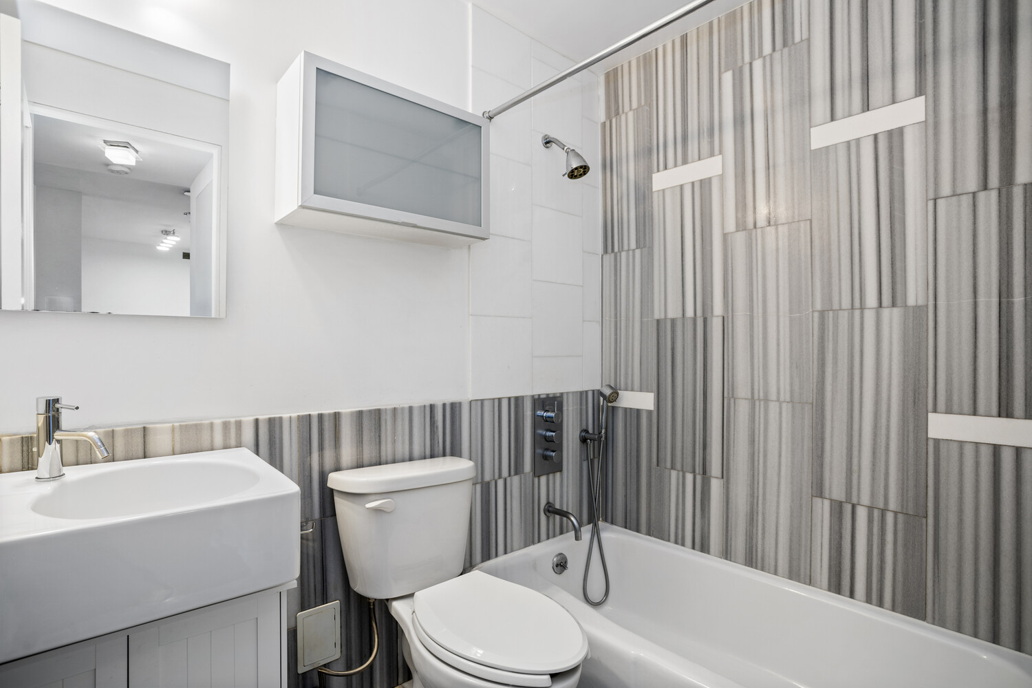 #7 photo, 275 W 96TH Street, マンハッタン Upper West Side , NY 10025