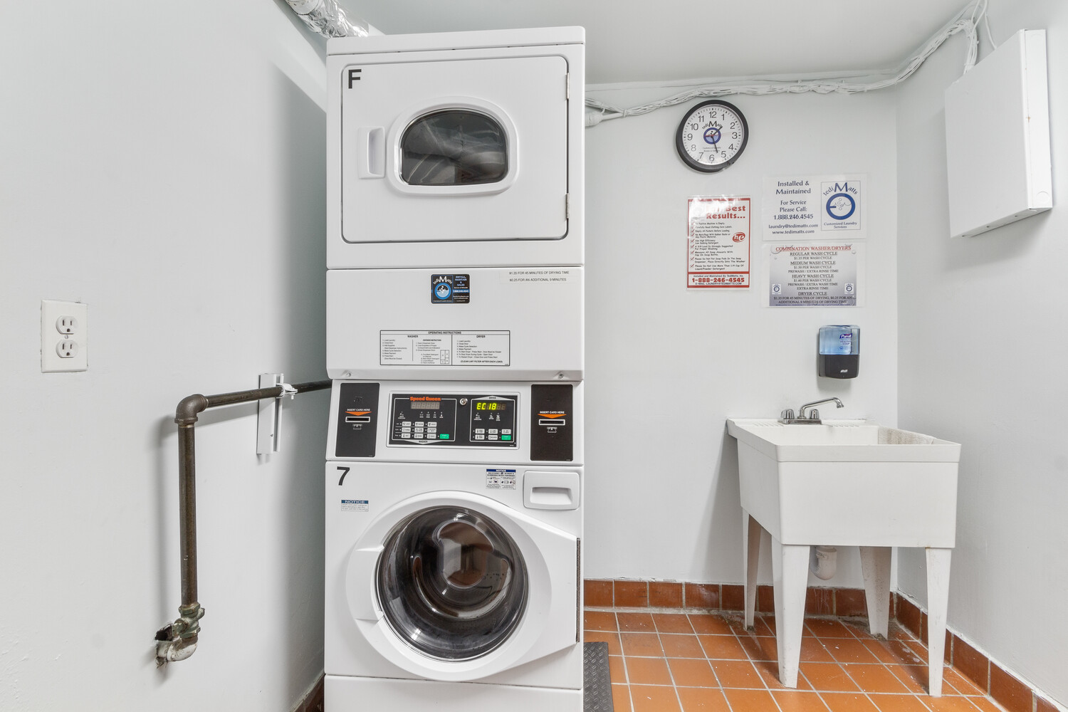 #8 photo, 372 5TH Avenue, マンハッタン Midtown , NY 10018