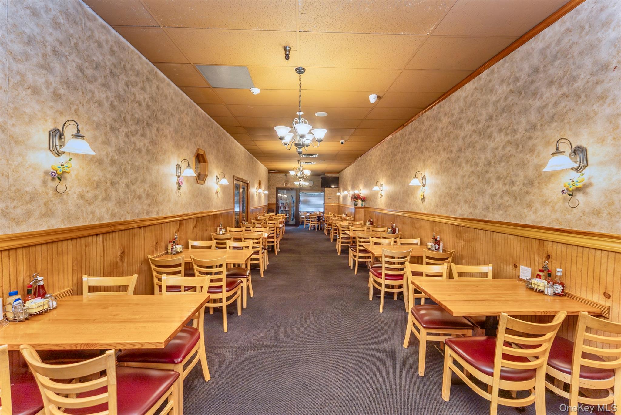 #8 photo, 226 Kingston Plaza, Kingston , NY 12401