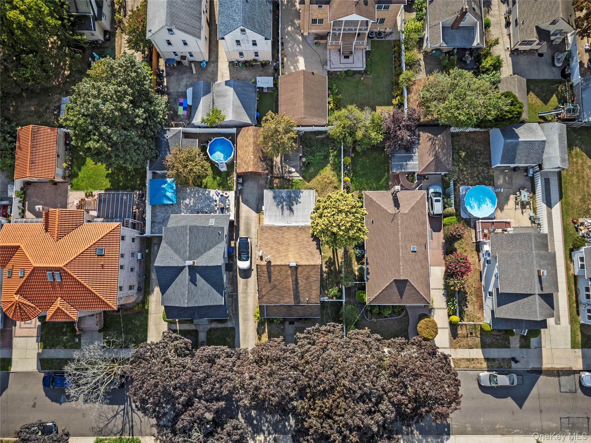 #11 photo, 8732 258th Street, クイーンズ区 Floral Park , NY 11001