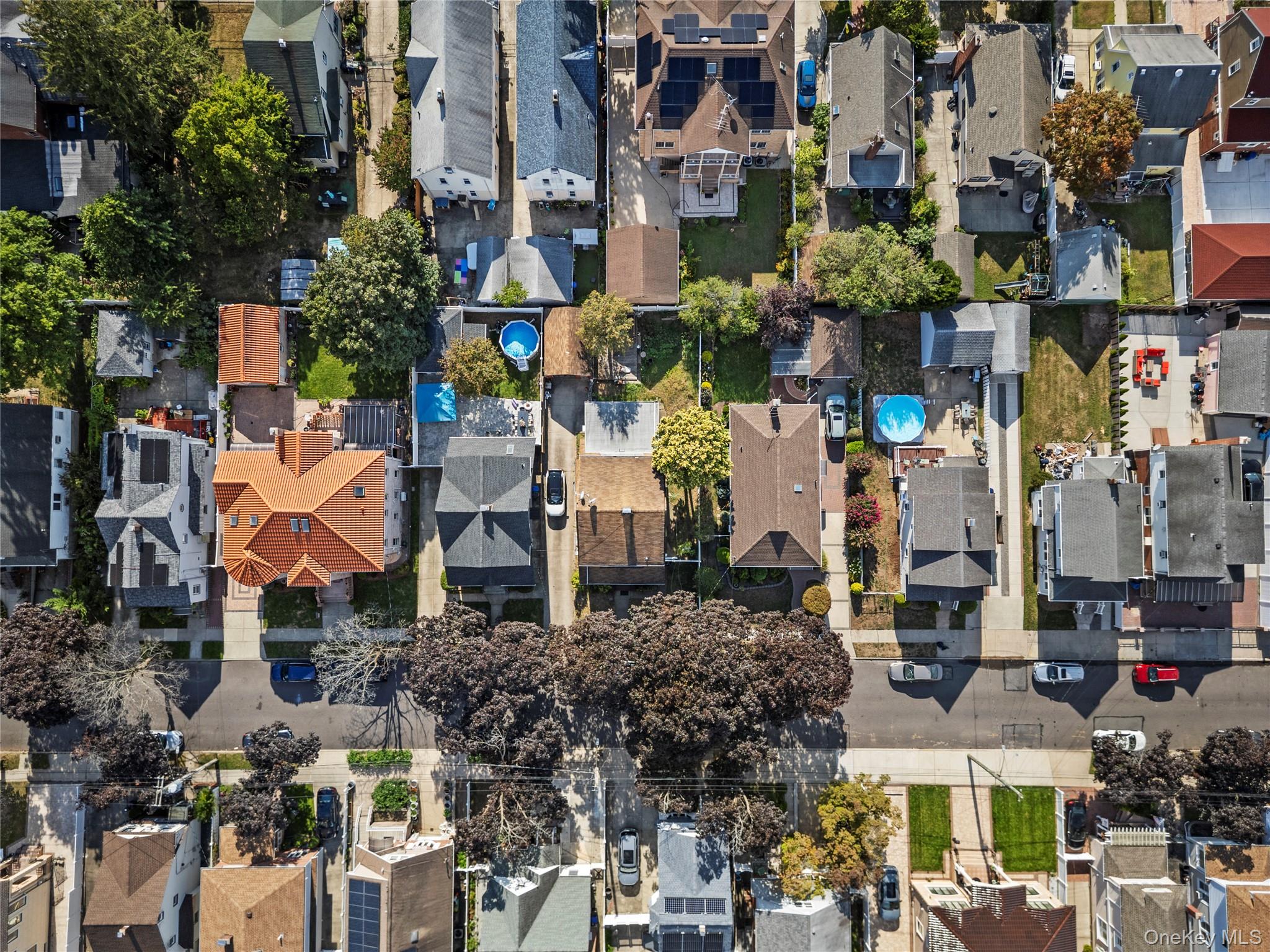 #12 photo, 8732 258th Street, クイーンズ区 Floral Park , NY 11001