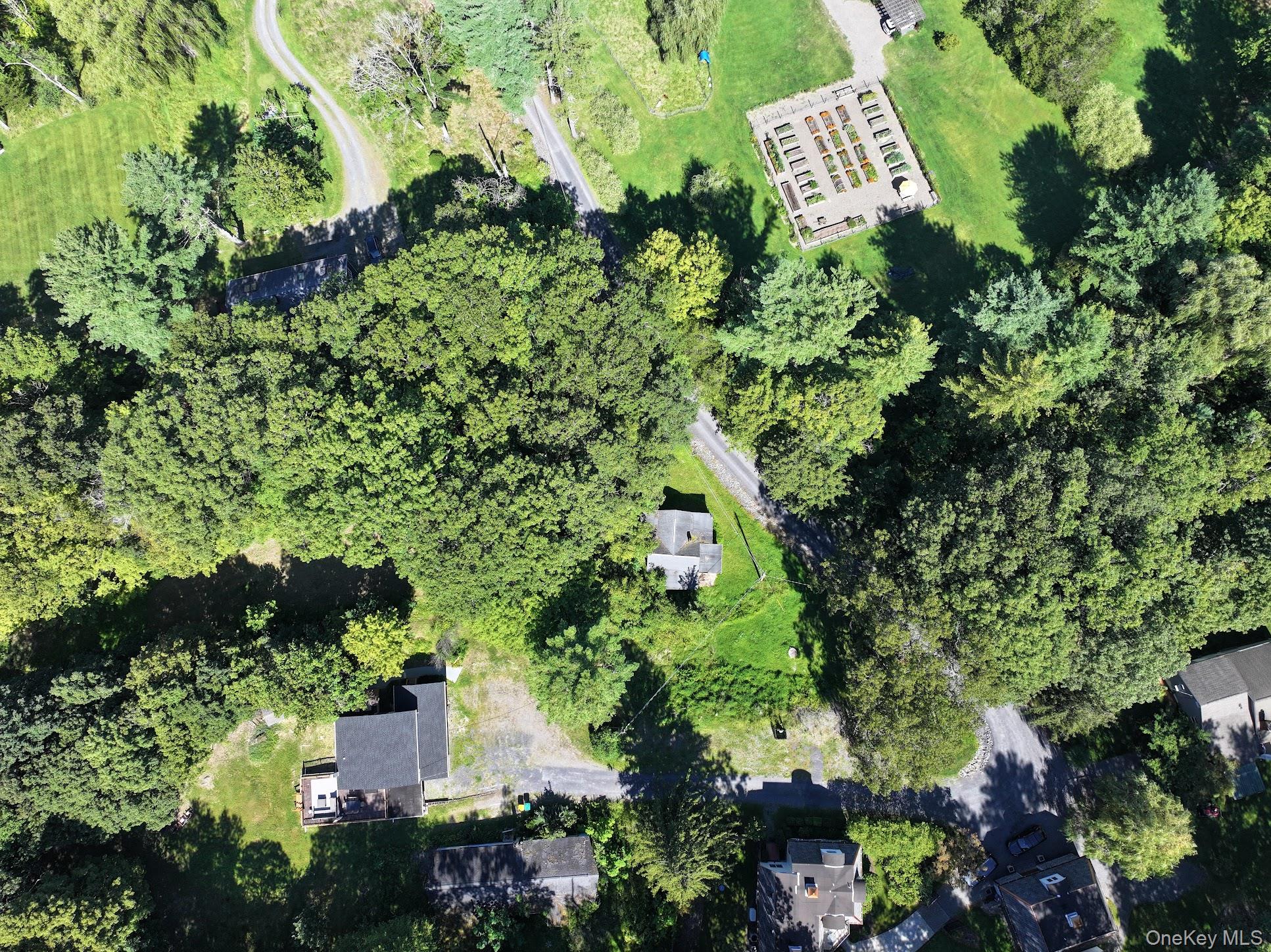 #3 photo, 18 Denu Way, Rhinecliff , NY 12574