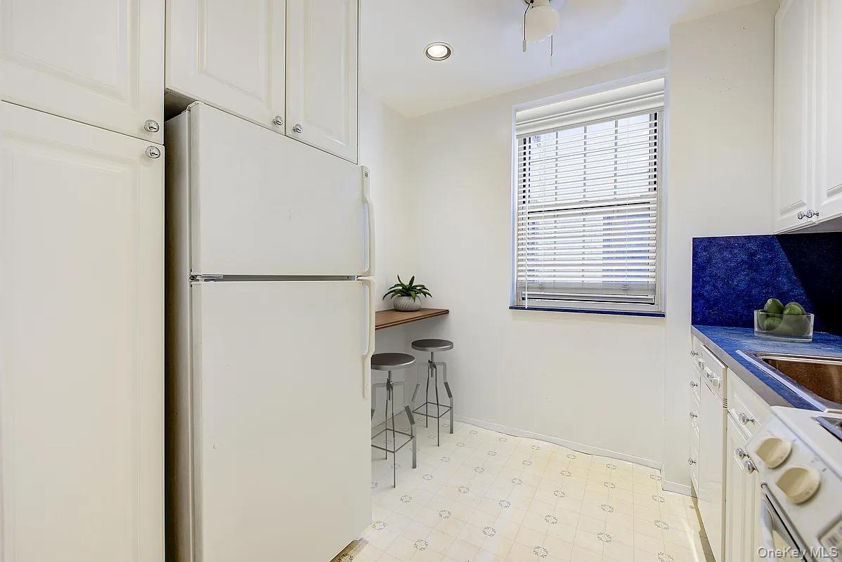 #12 photo, 4 Dartmouth Street, クイーンズ区 Forest Hills , NY 11375