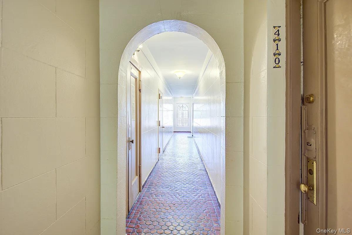 #2 photo, 4 Dartmouth Street, クイーンズ区 Forest Hills , NY 11375