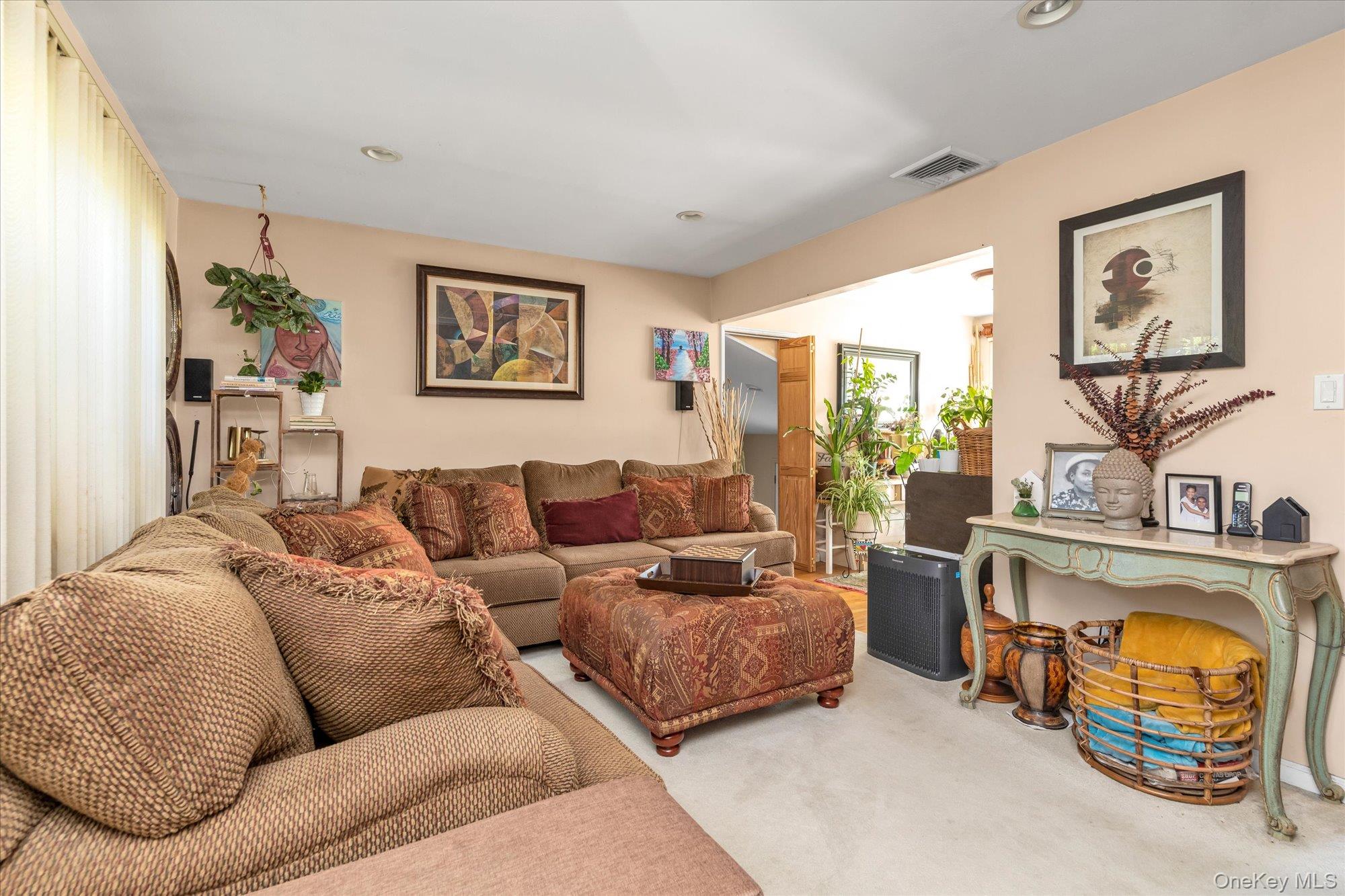 #2 photo, 261 E Hoffman Avenue, サフォーク郡 Lindenhurst , NY 11757