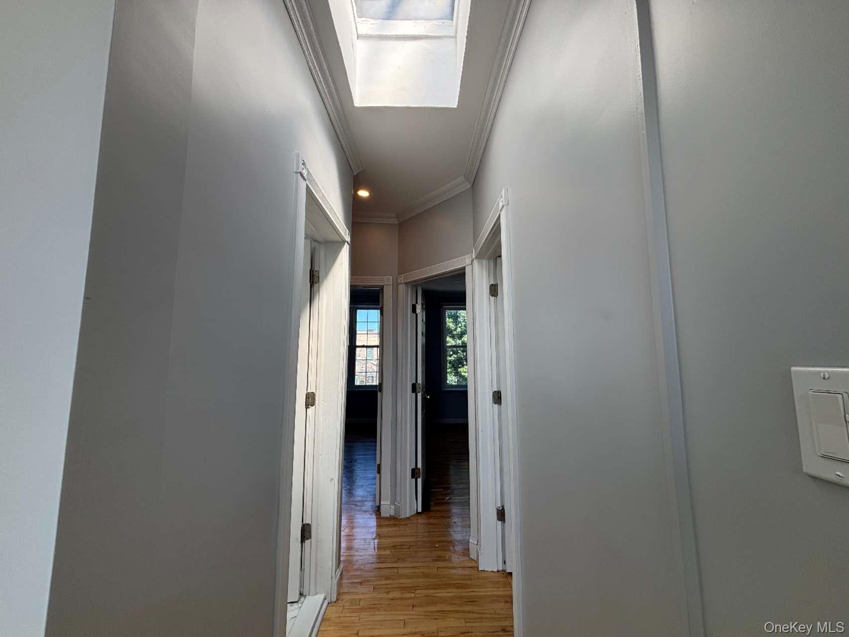 #1 photo, 33-12 24th Avenue, クイーンズ区 Astoria , NY 11103