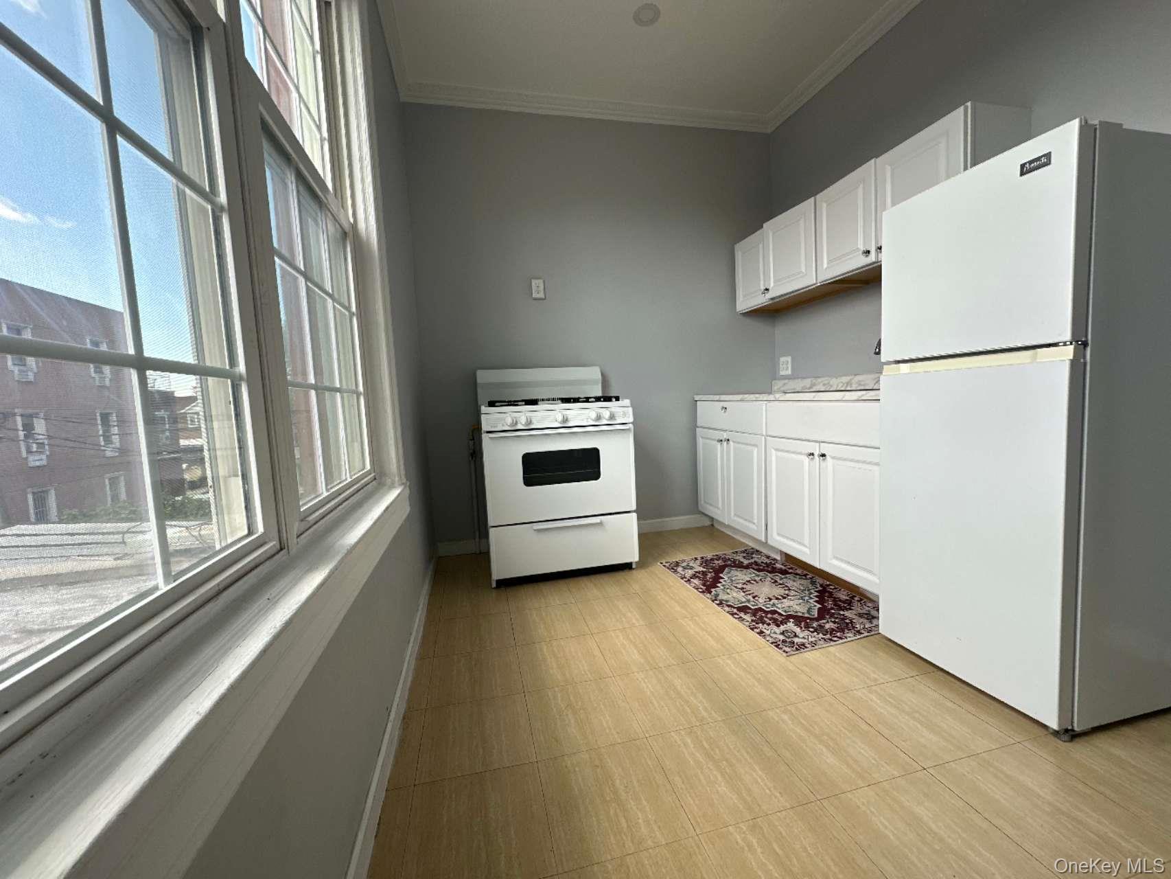 #8 photo, 33-12 24th Avenue, クイーンズ区 Astoria , NY 11103