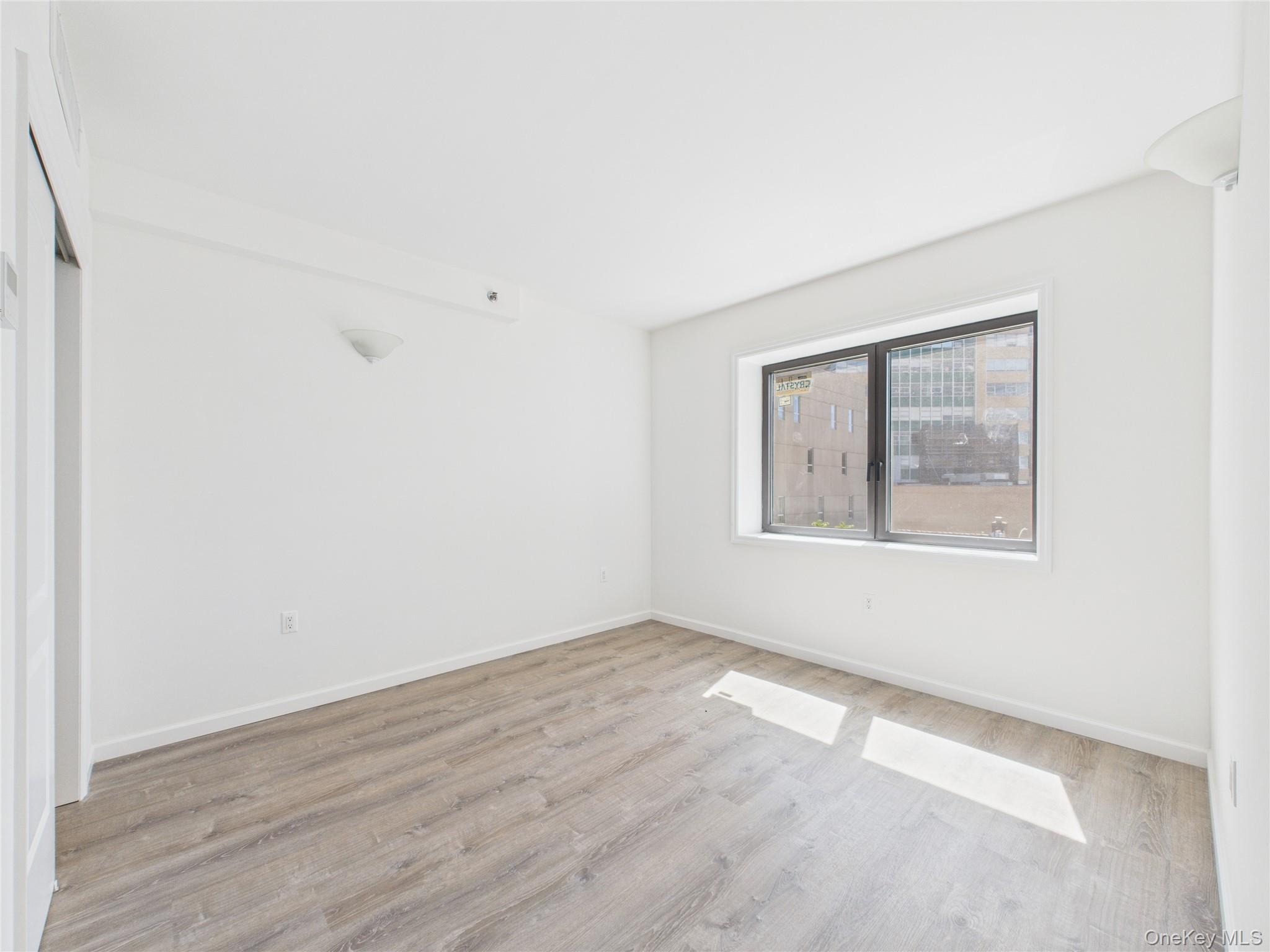 #9 photo, 97-30 64th Avenue, クイーンズ区 Rego Park , NY 11374