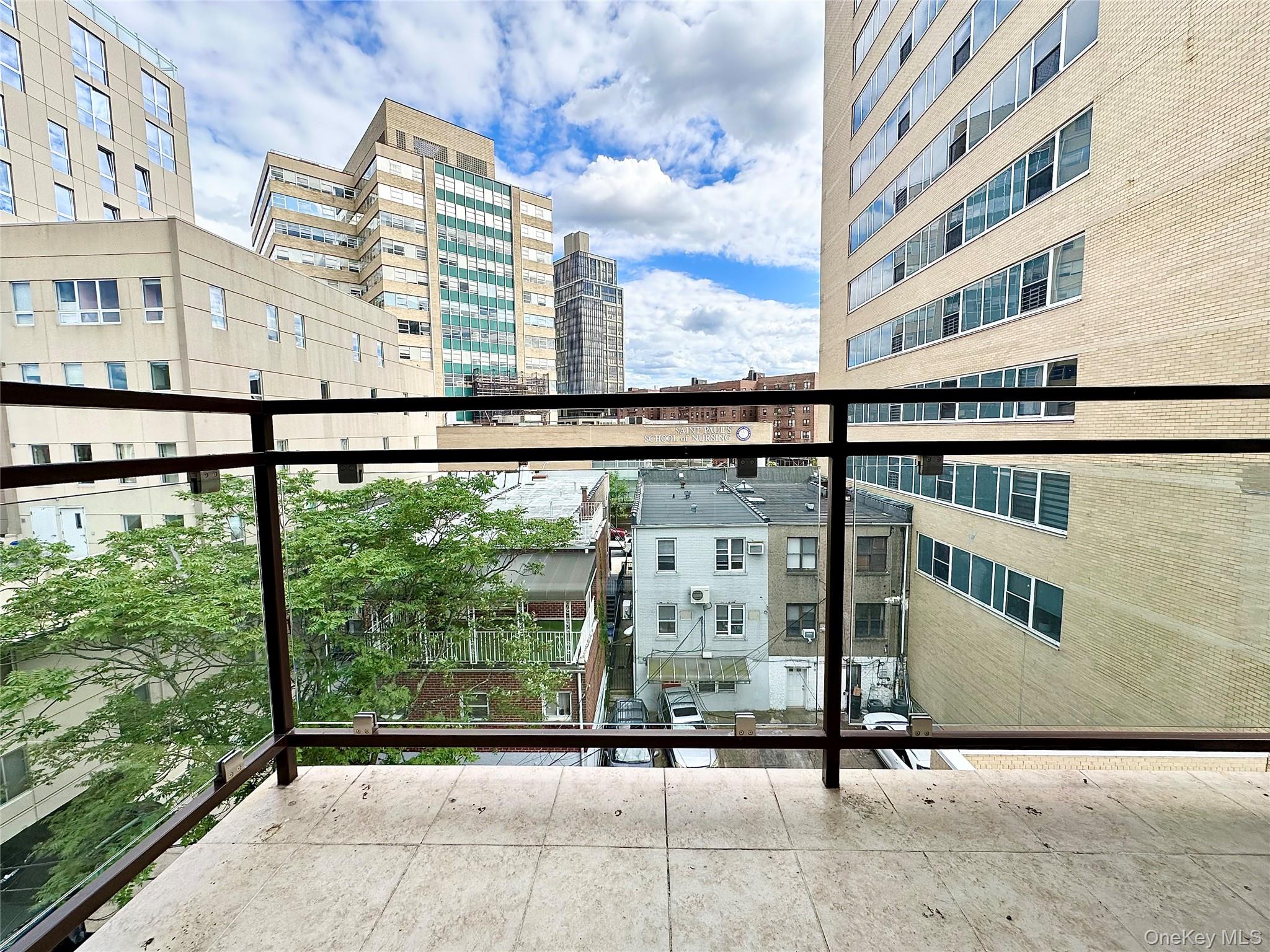 #7 photo, 97-30 64th Avenue, クイーンズ区 Rego Park , NY 11374