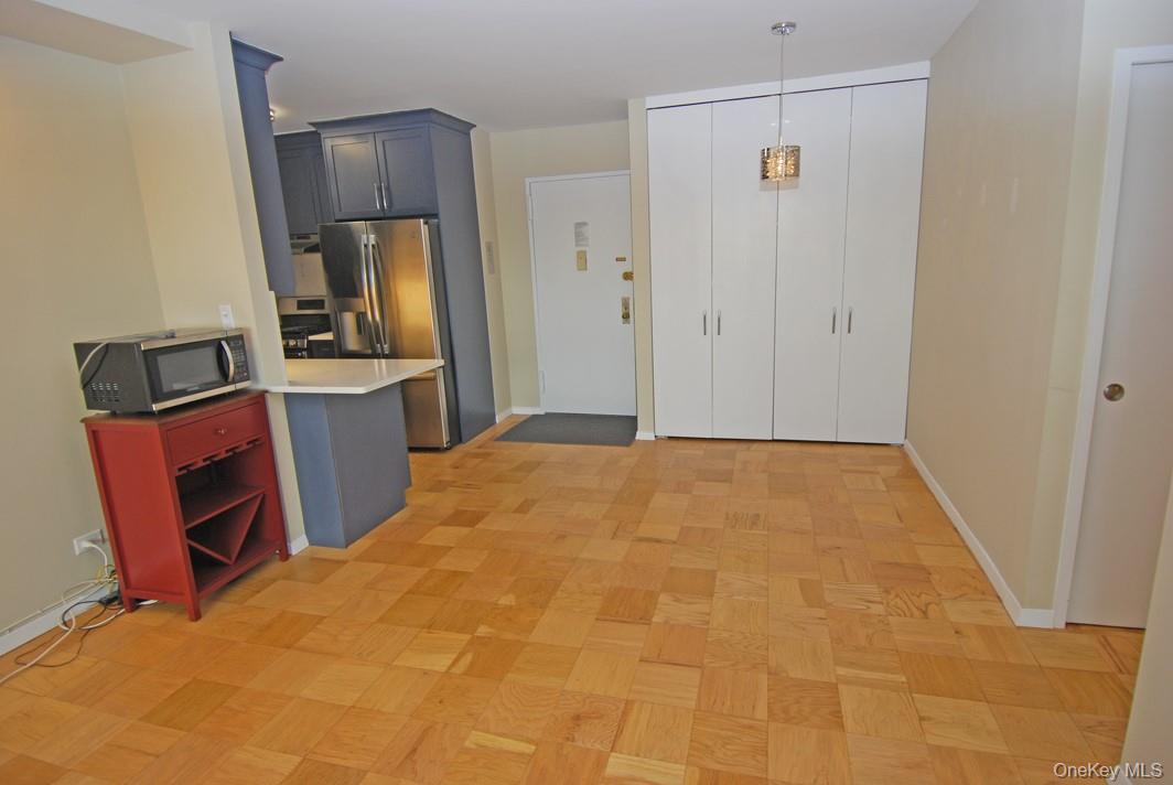 #11 photo, 26910 Grand Central Parkway, クイーンズ区 Floral Park , NY 11005