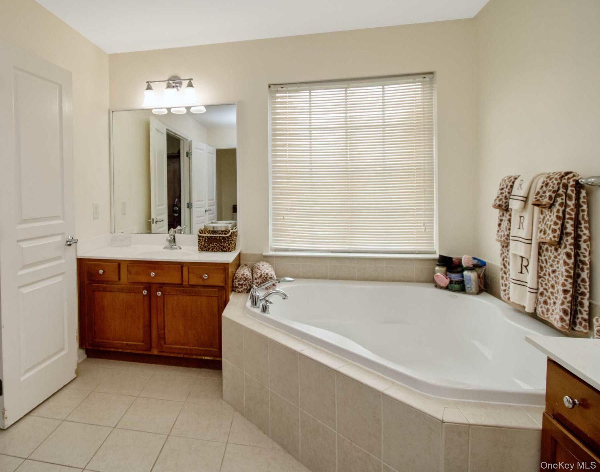 #13 photo, 29 Banbury Way, Newburgh , NY 12550