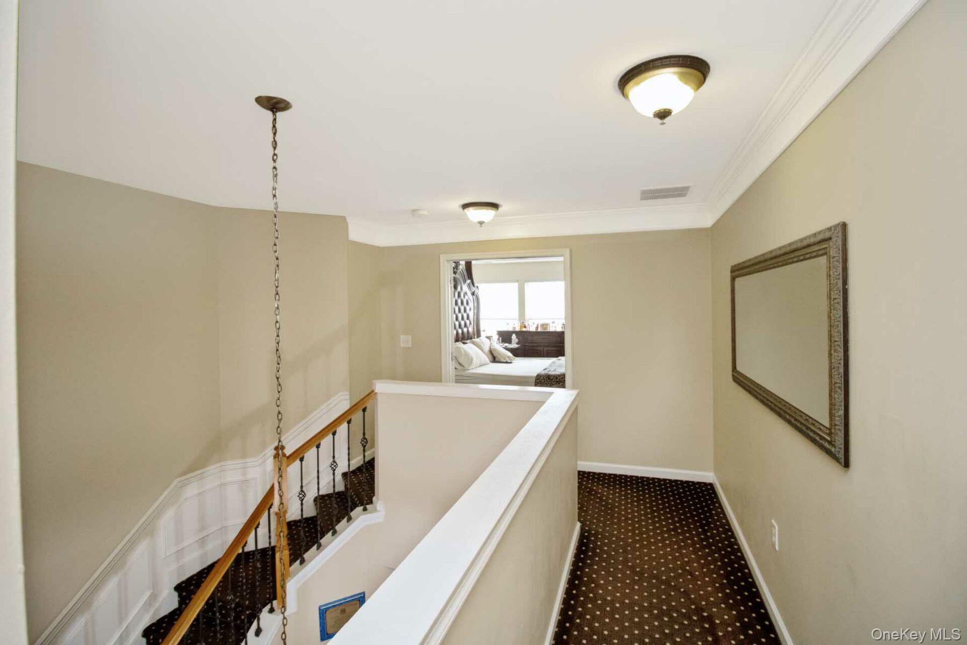 #5 photo, 29 Banbury Way, Newburgh , NY 12550