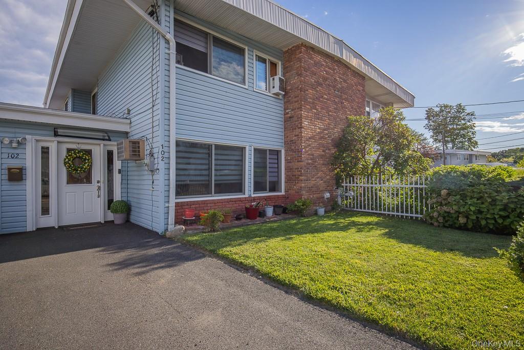 #1 photo, 102 Blauvelt Avenue, West Haverstraw , NY 10993