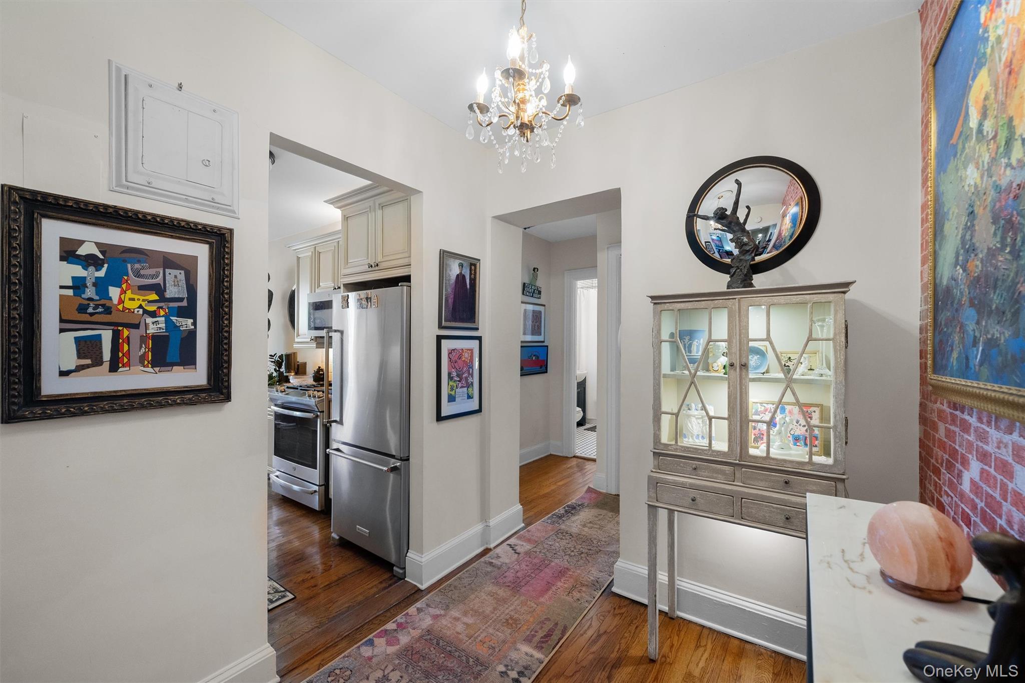 #6 photo, 23 Old Mamaroneck Avenue, White Plains , NY 10603