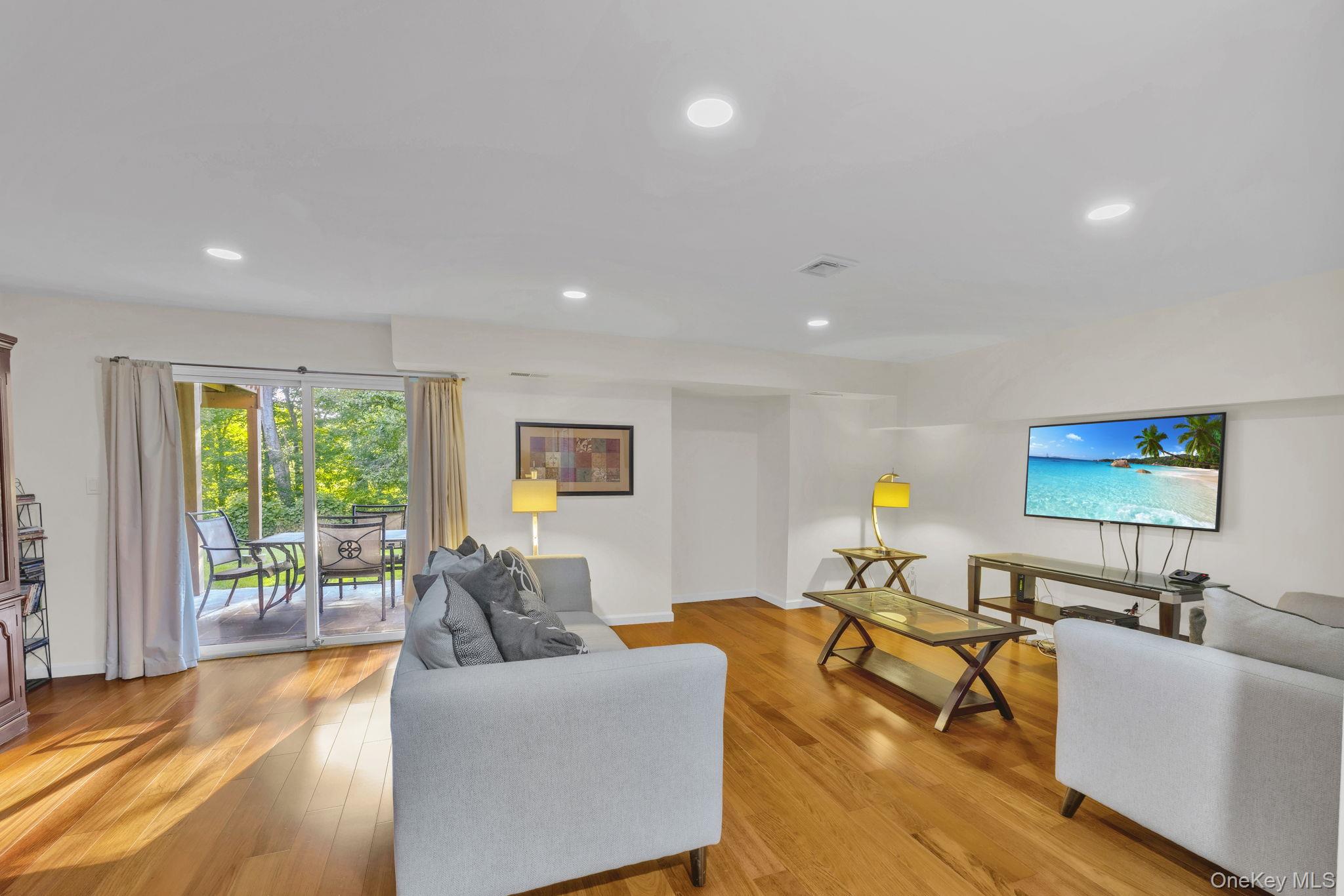 #20 photo, 172 Ridgeview Lane, Yorktown Heights , NY 10598