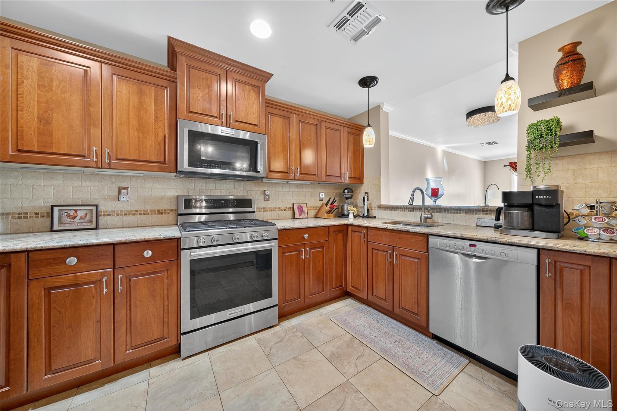 #10 photo, 3 Cross Street, Suffern , NY 10901