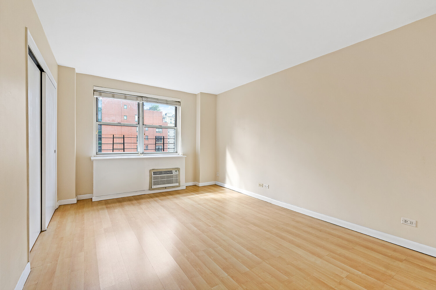 #11 photo, 233 E 69TH Street, マンハッタン Lenox Hill , NY 10021