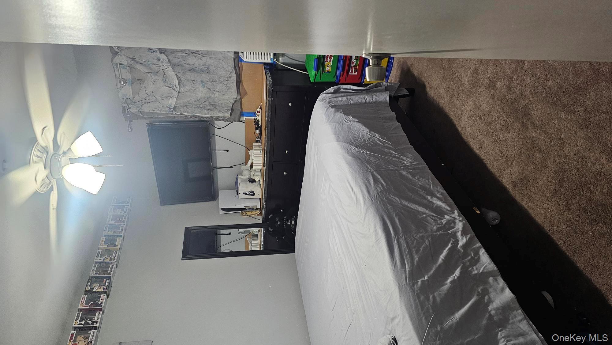 #6 photo, 270 W 4th Street, サフォーク郡 West Islip , NY 11795