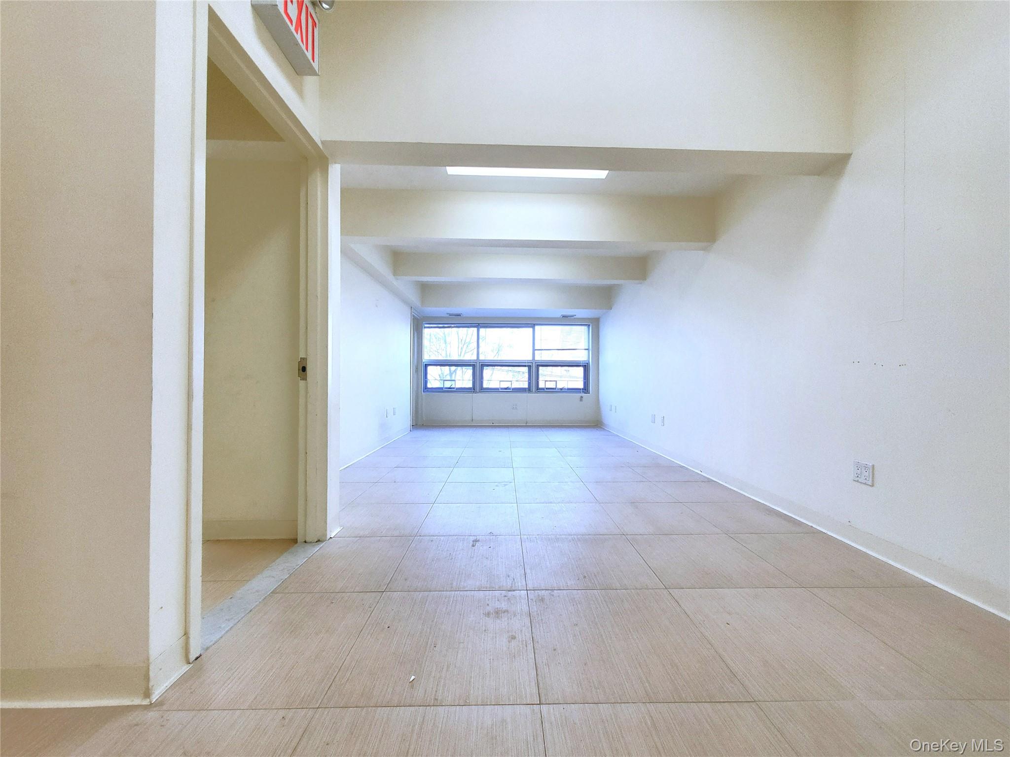 #8 photo, 61-12 220 Street, クイーンズ区 Bayside , NY 11364