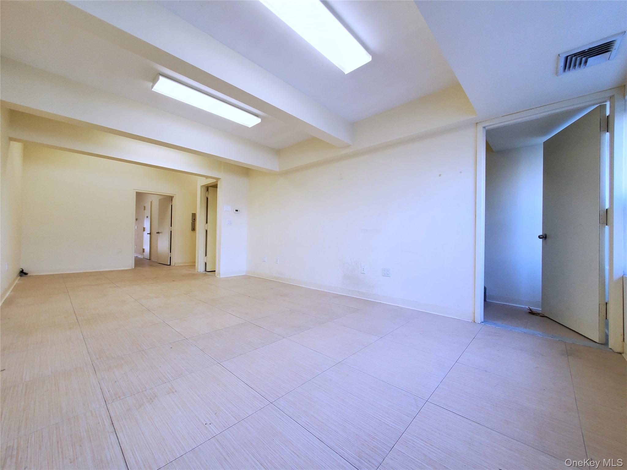 #9 photo, 61-12 220 Street, クイーンズ区 Bayside , NY 11364