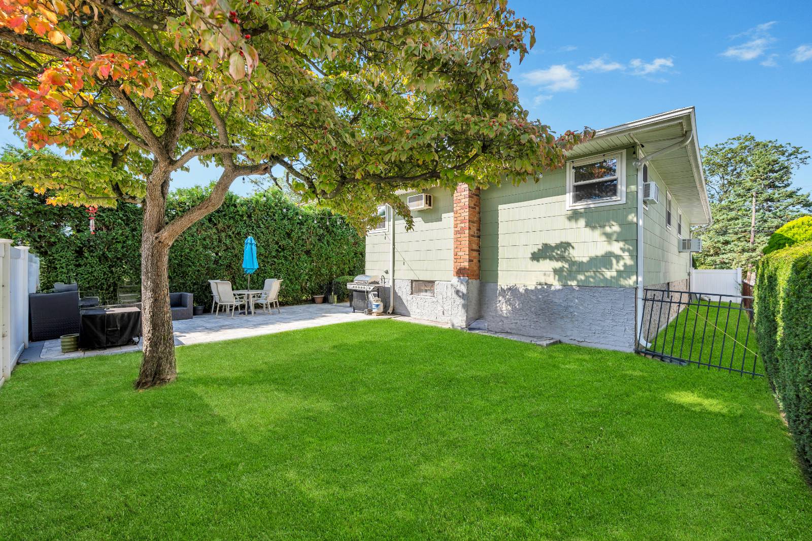 #3 photo, 29 Collins Avenue, サフォーク郡 Deer Park , NY 11729