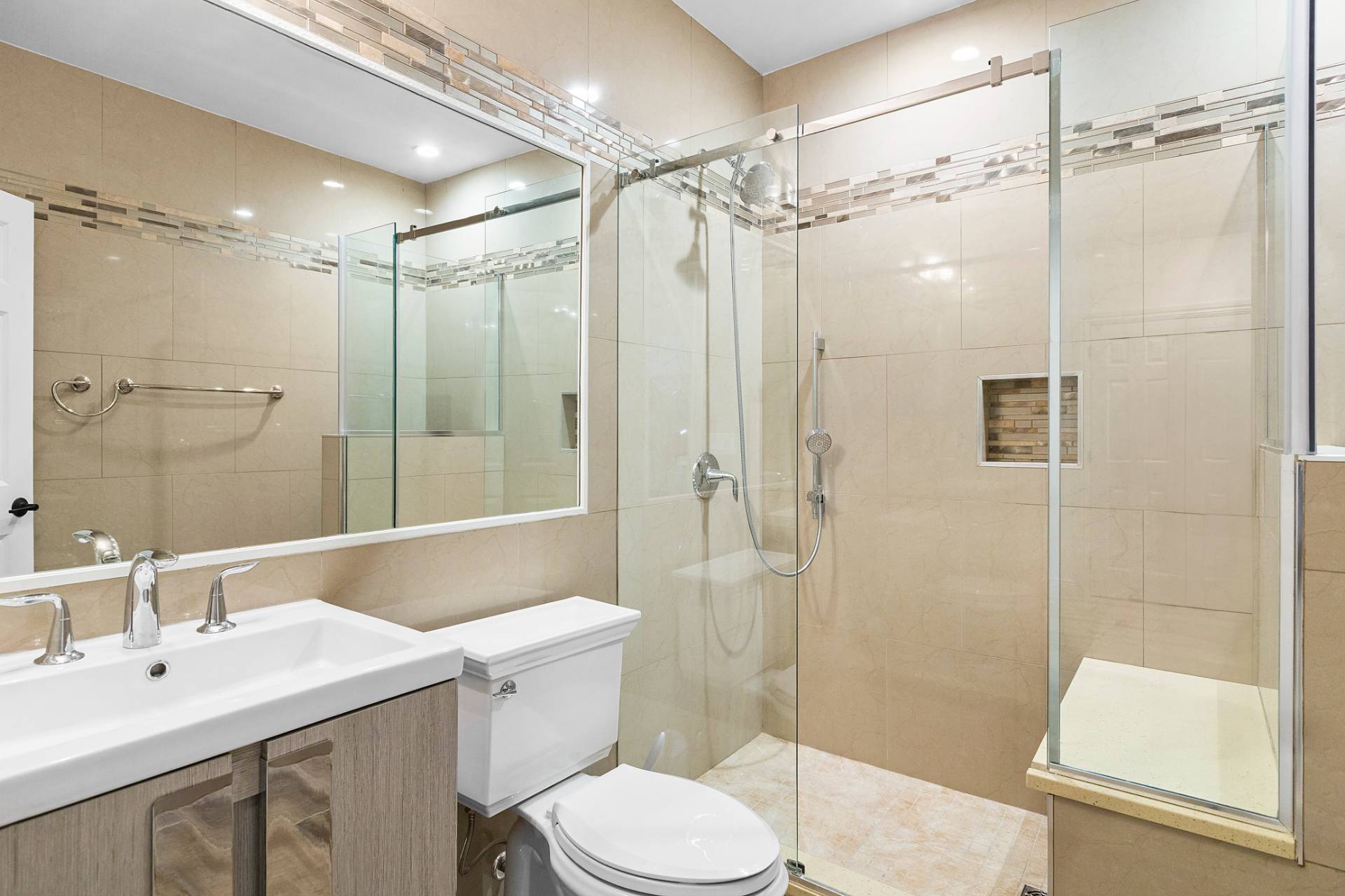 #15 photo, 141 MIDDLE POND RD, サフォーク郡 Southampton , NY 11968