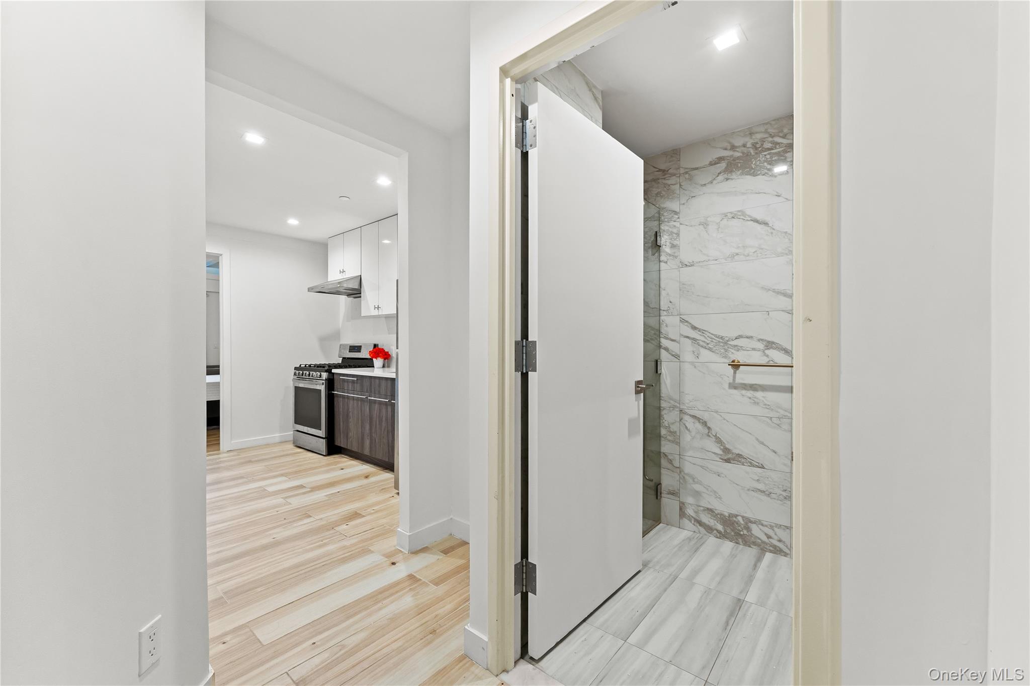 #1 photo, 140-20 Cherry Avenue, फ्लशिंग Flushing , NY 11355