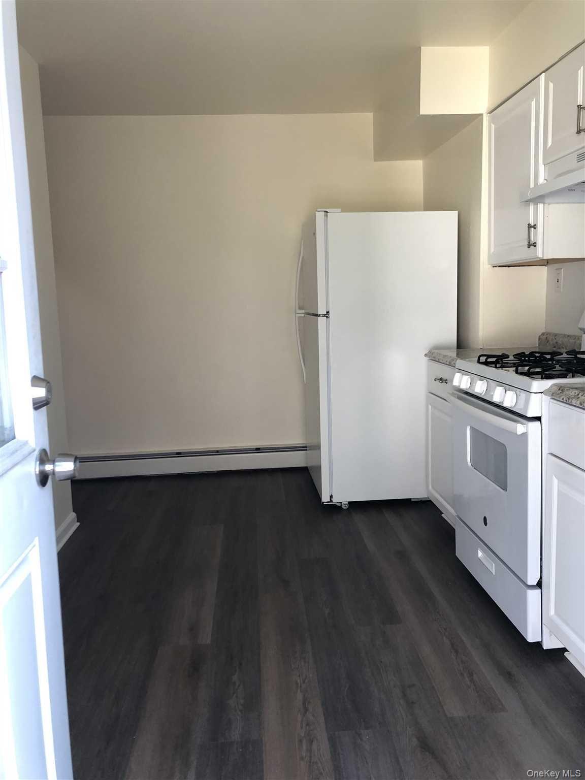 #3 photo, 21 Vernon Terrace, Poughkeepsie , NY 12601