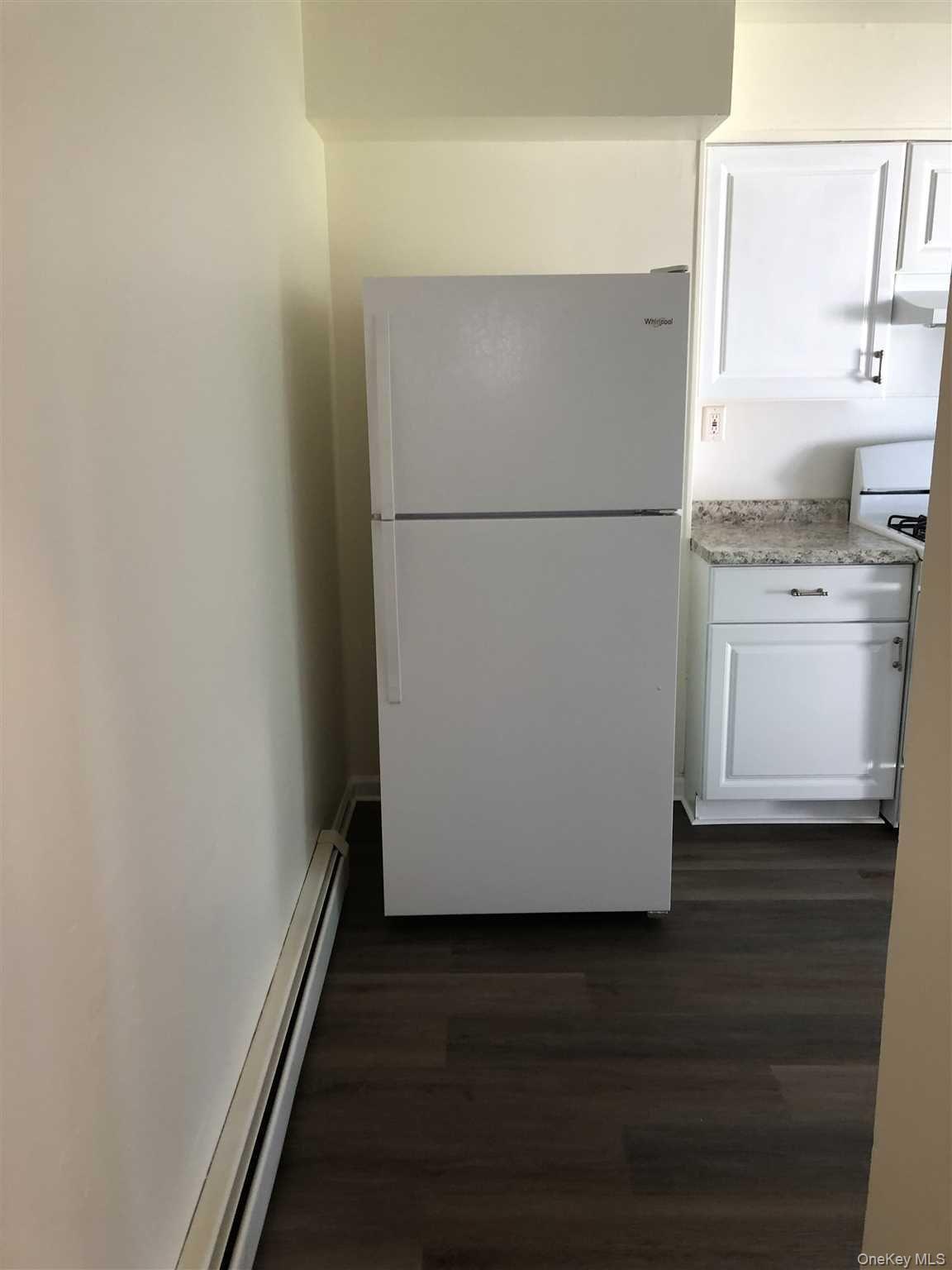 #4 photo, 21 Vernon Terrace, Poughkeepsie , NY 12601