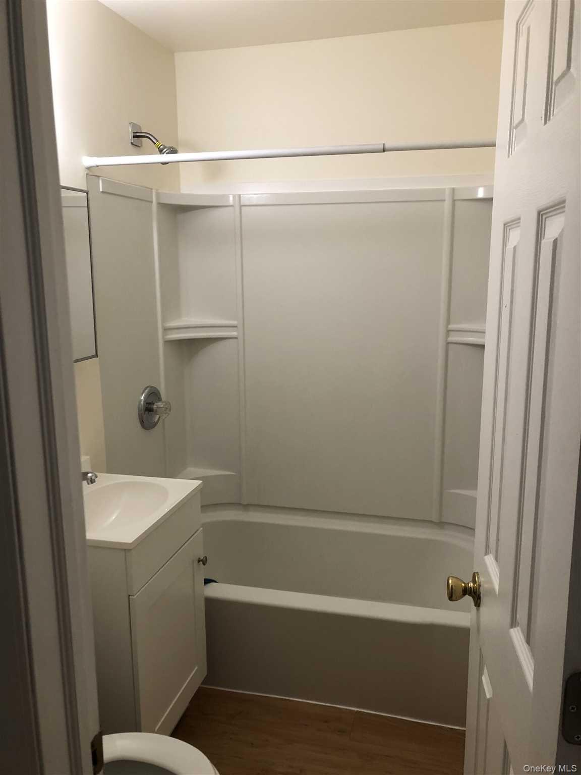 #9 photo, 21 Vernon Terrace, Poughkeepsie , NY 12601