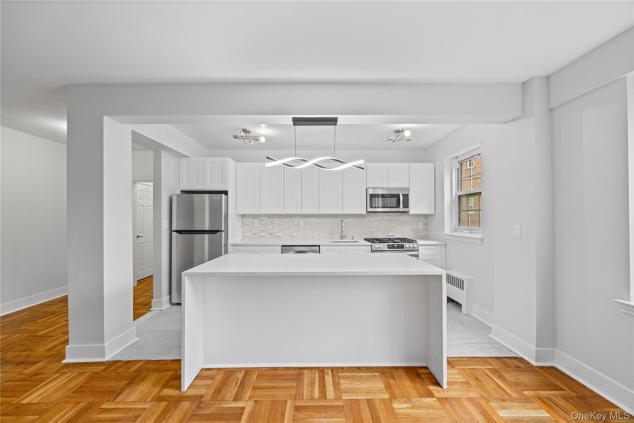 #1 photo, 220 Pelham Road, 纽约州 New Rochelle , NY 10805