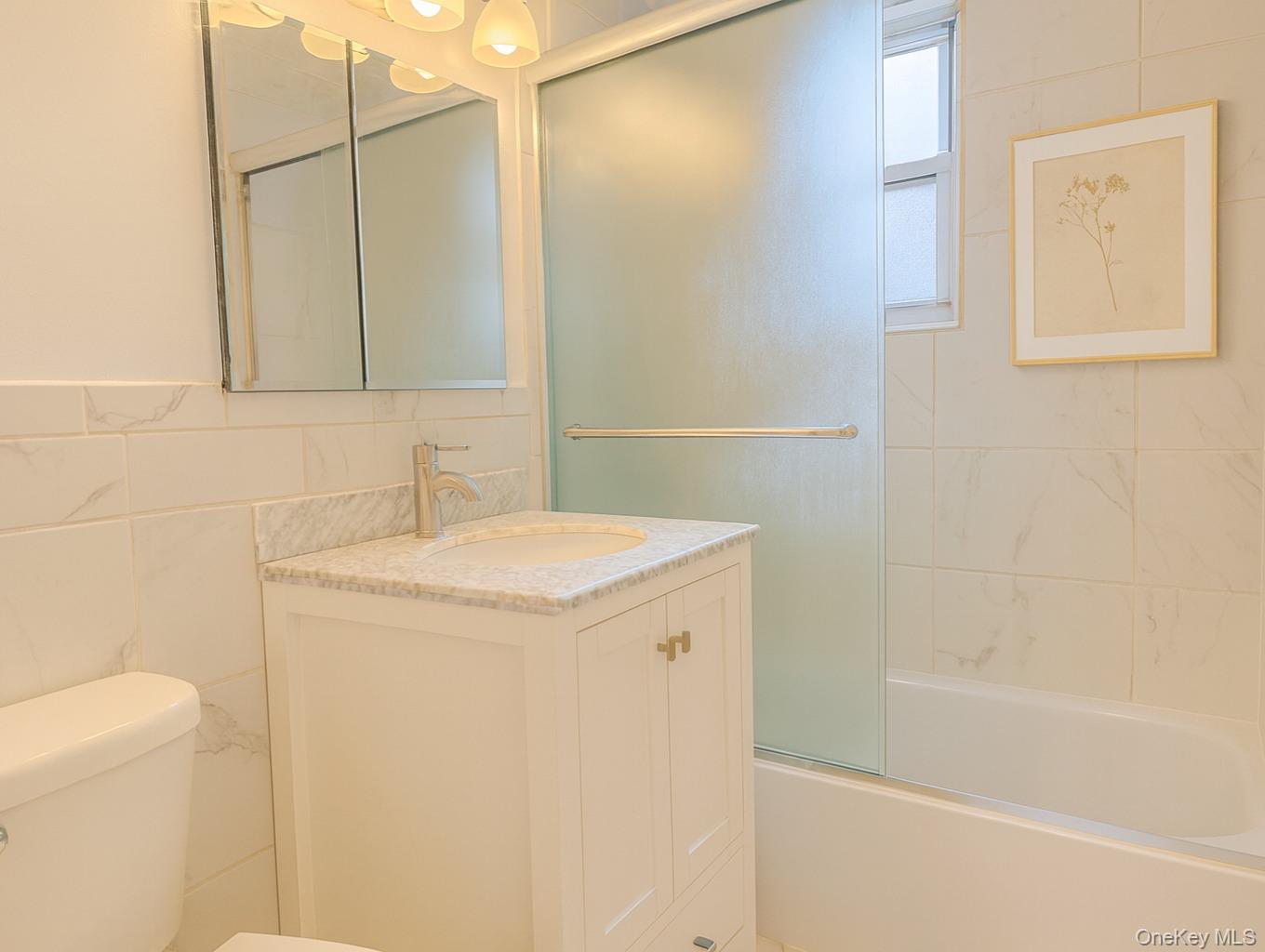 #6 photo, 1304 Midland Avenue, Yonkers , NY 10704