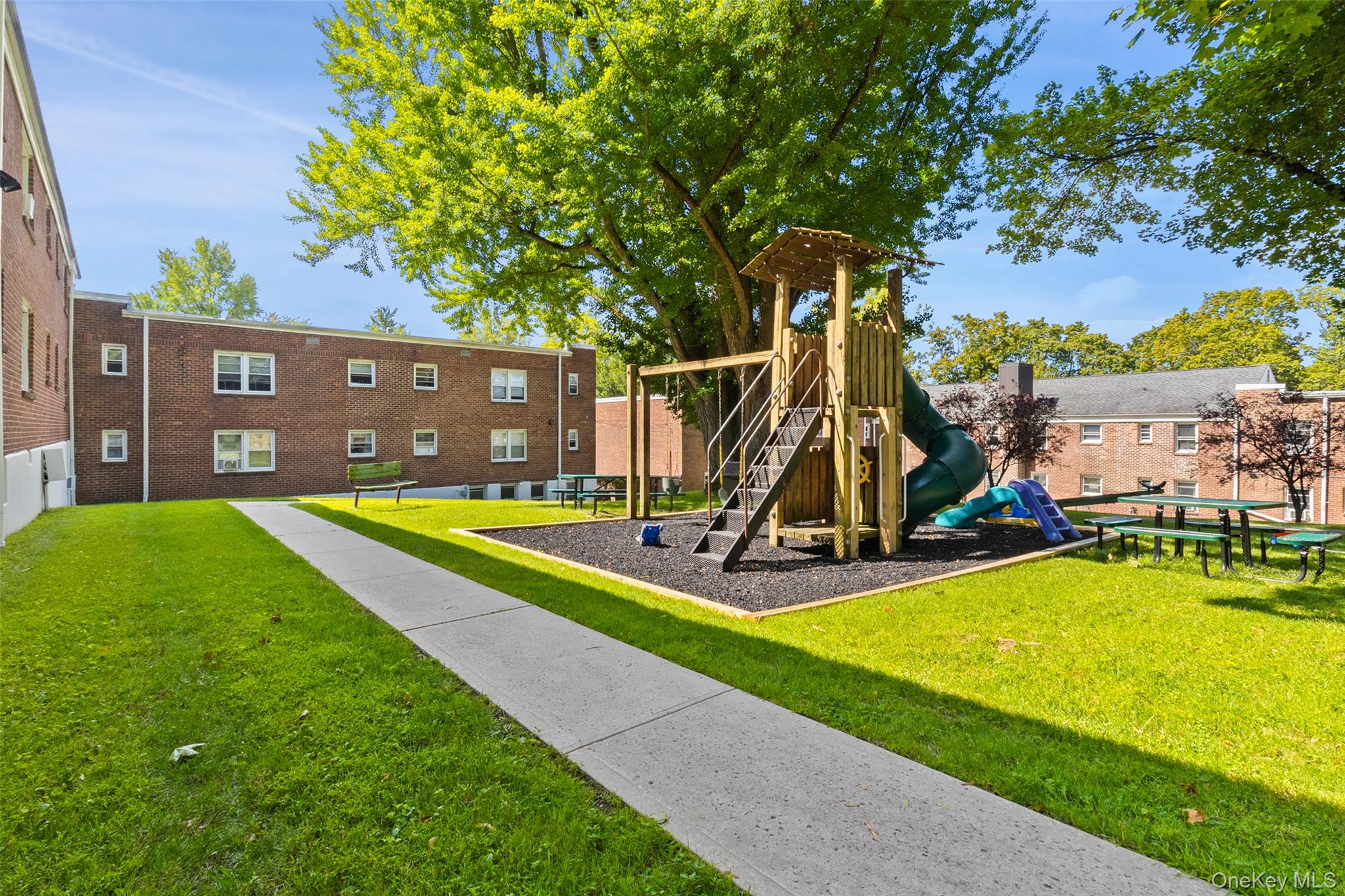 #13 photo, 120 N Broadway, Irvington , NY 10533