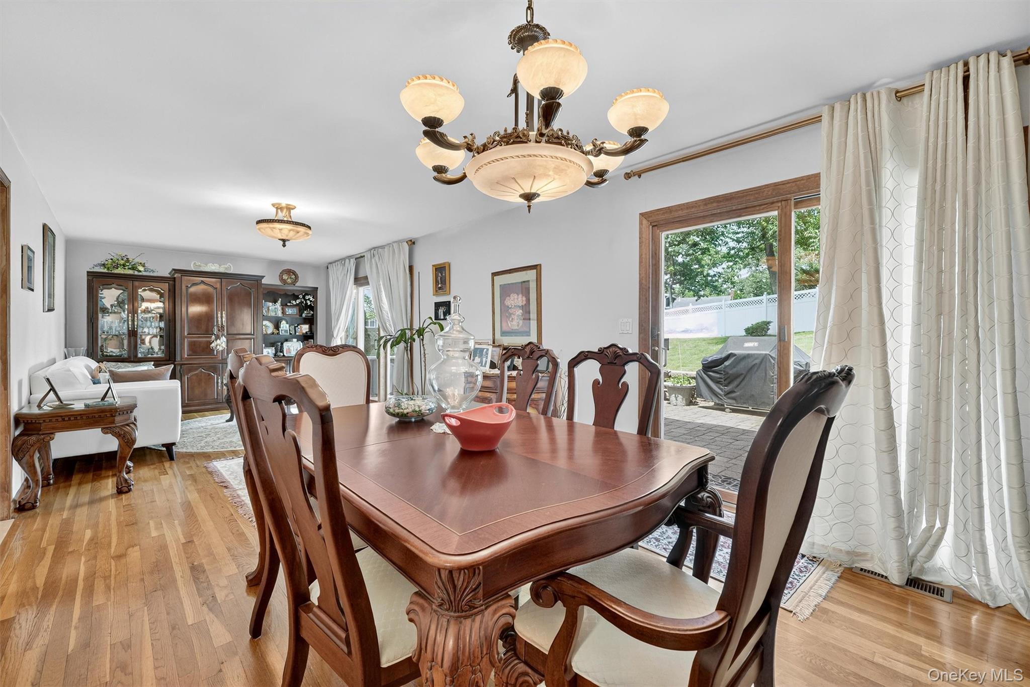 #13 photo, 99 Spencer Drive, New Rochelle , NY 10801