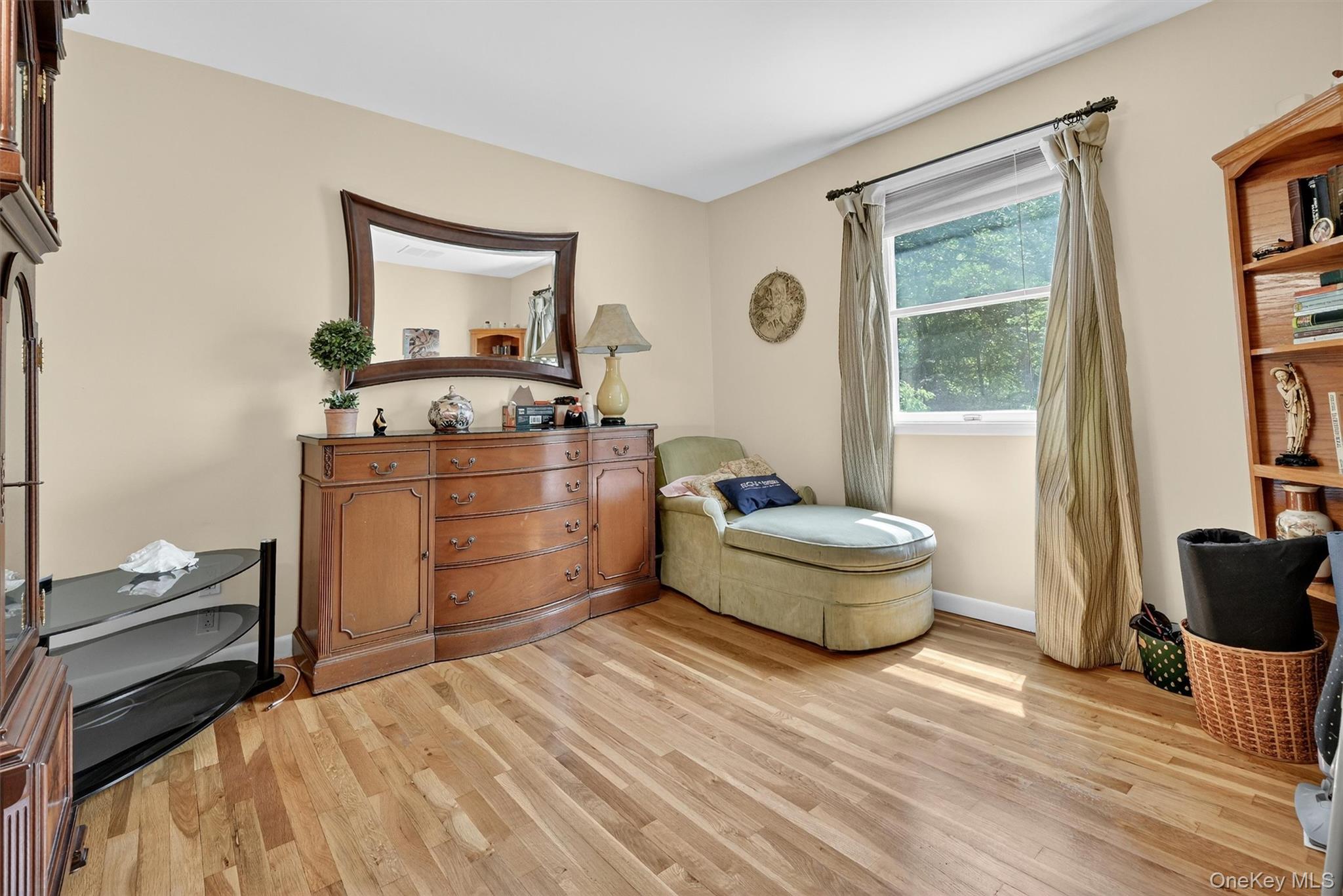 #20 photo, 99 Spencer Drive, New Rochelle , NY 10801