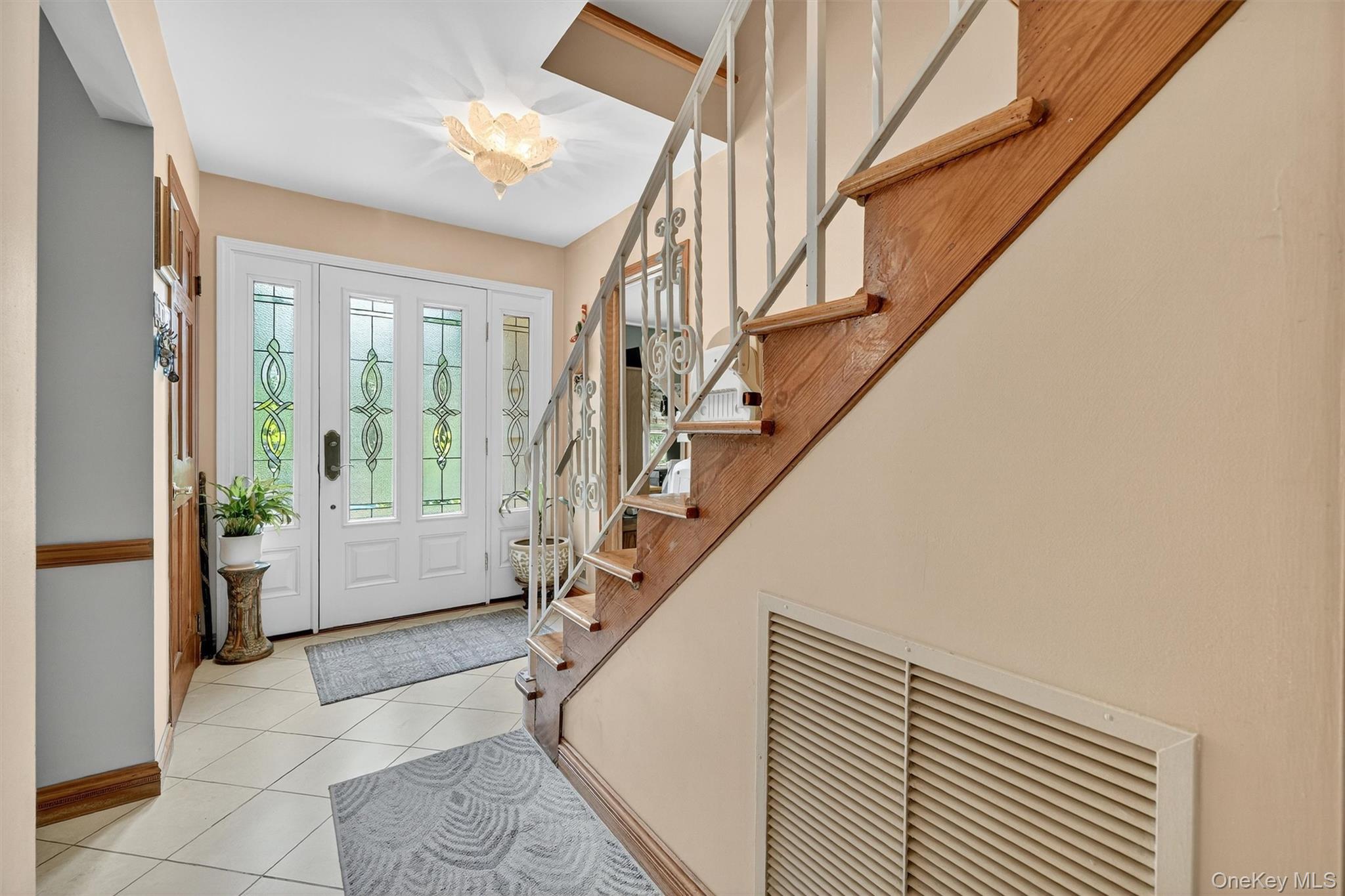 #4 photo, 99 Spencer Drive, New Rochelle , NY 10801