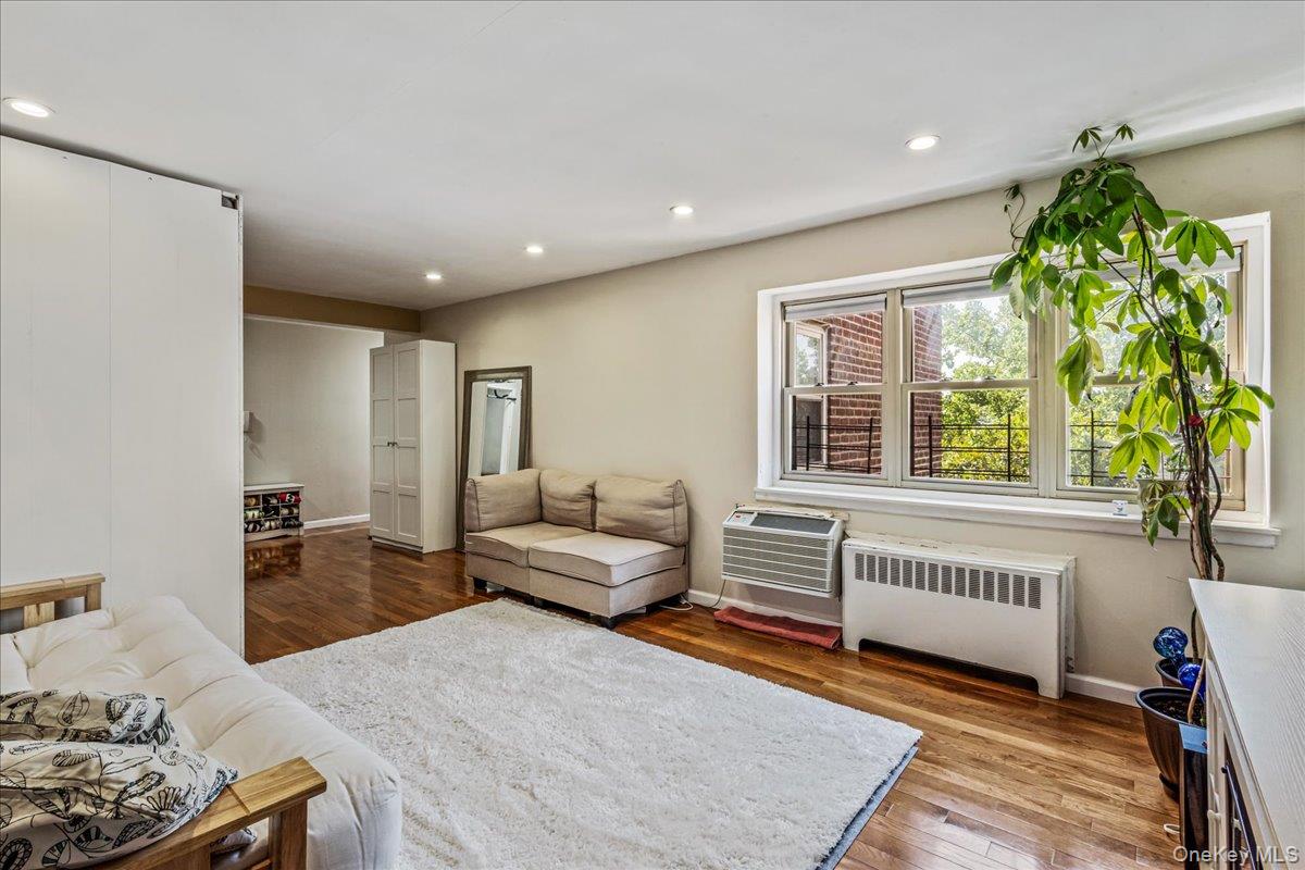 #8 photo, 144-55 Melbourne Avenue, クイーンズ区 Flushing , NY 11367