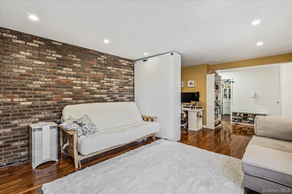 #9 photo, 144-55 Melbourne Avenue, クイーンズ区 Flushing , NY 11367