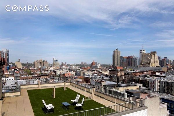 #8 photo, 325 W 45th Street, マンハッタン Hell's Kitchen , NY 10036