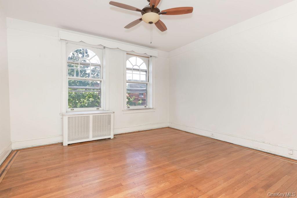 #16 photo, 3513 76th Street, クイーンズ区 Jackson Heights , NY 11372