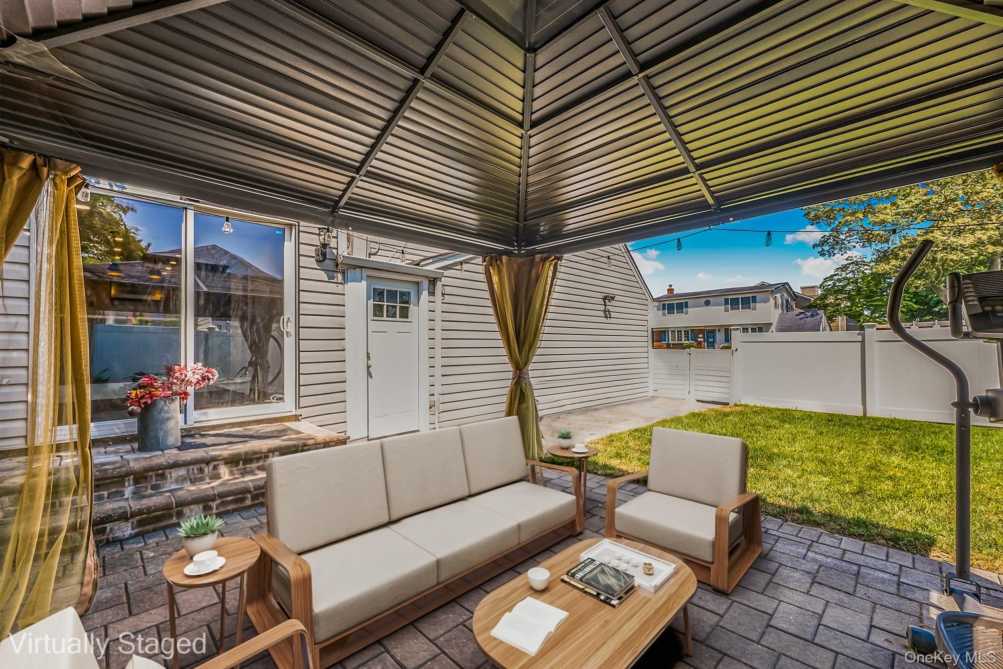 #10 photo, 2 Flo Drive, Syosset , NY 11791