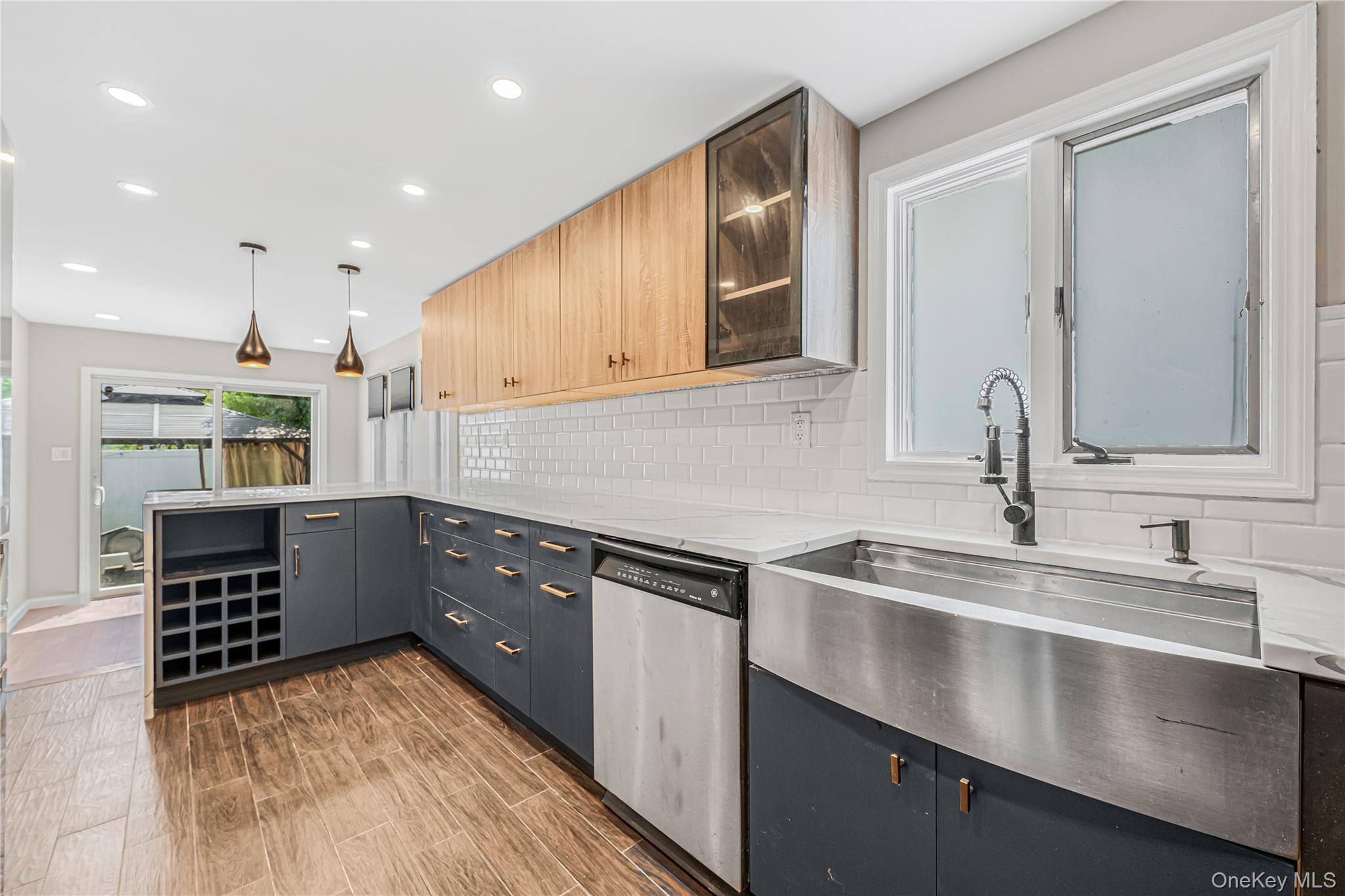 #8 photo, 2 Flo Drive, Syosset , NY 11791