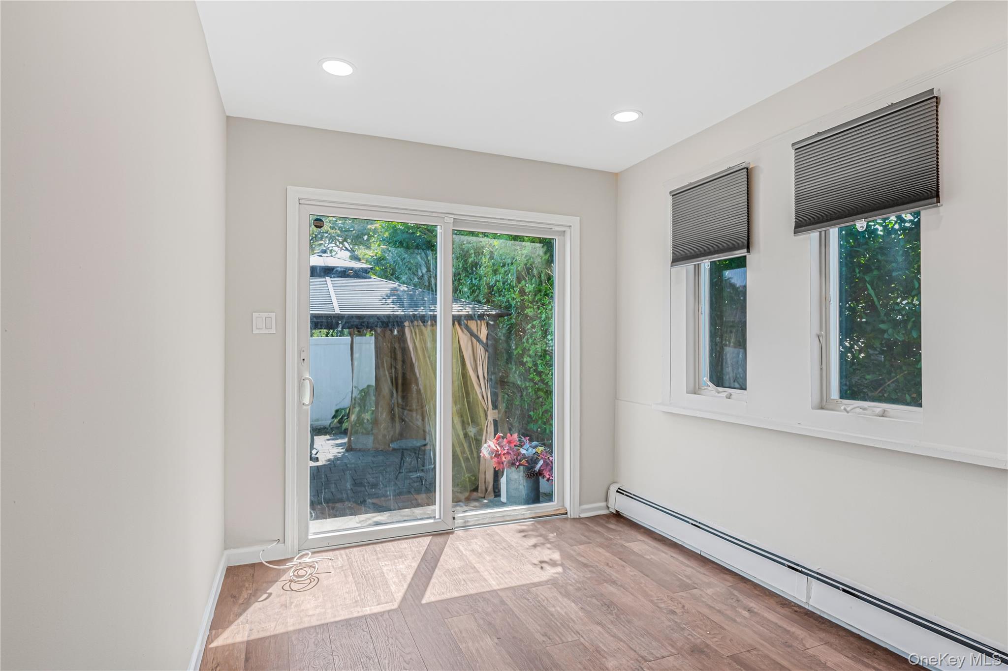 #9 photo, 2 Flo Drive, Syosset , NY 11791