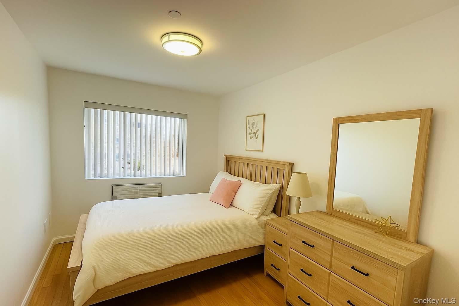 #5 photo, 104-64 39 Avenue, クイーンズ区 Corona , NY 11368