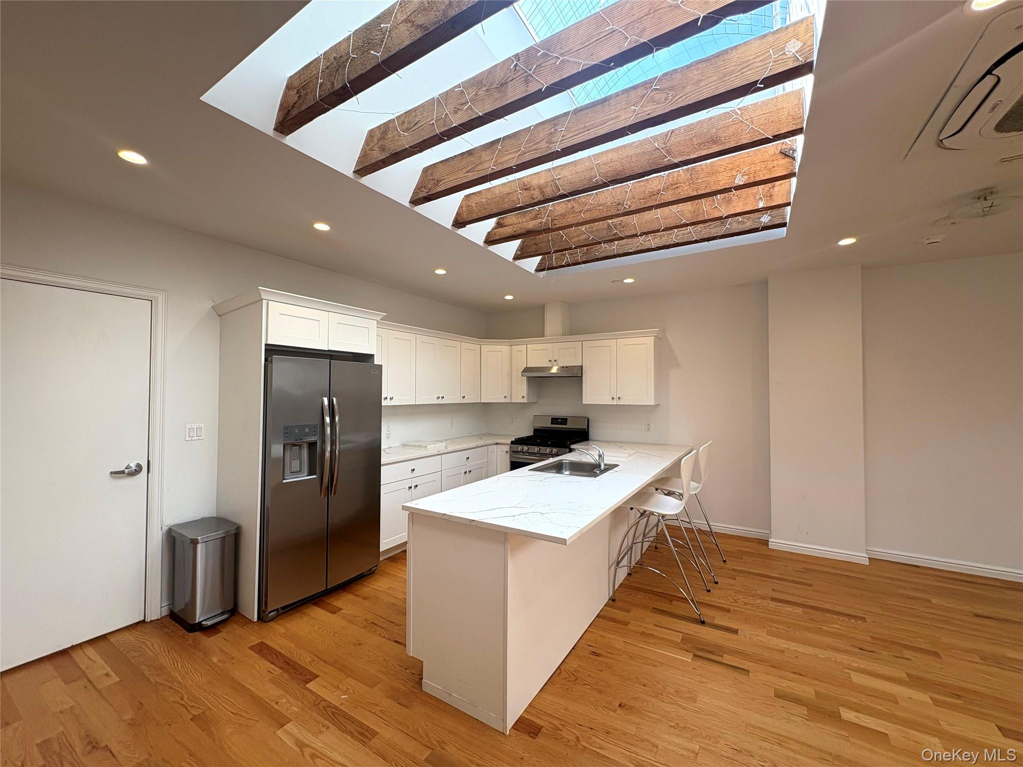 #4 photo, Valley Stream, ナッソー郡 Valley Stream , NY 11580