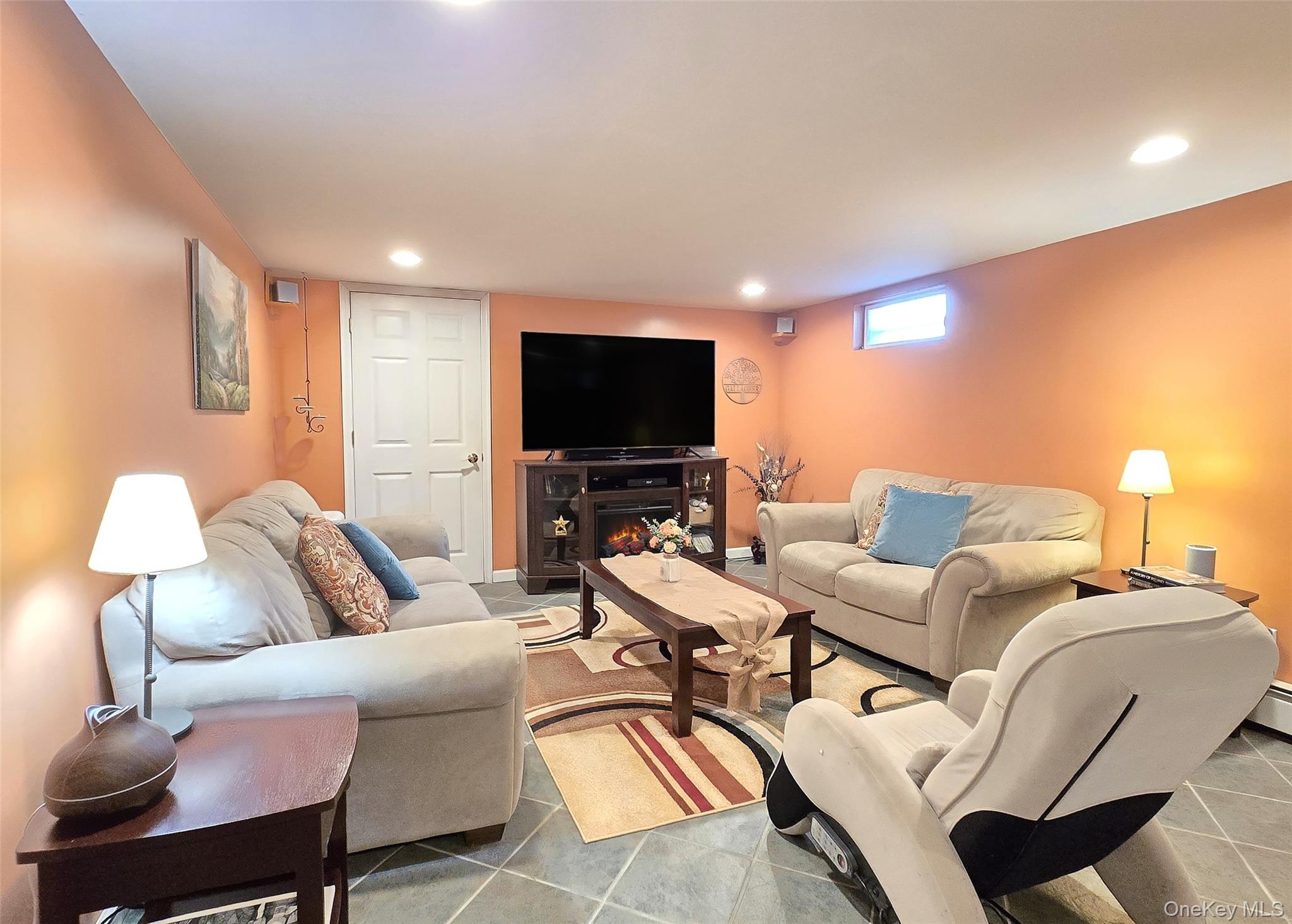 #16 photo, 16 Ballad Circle, サフォーク郡 Holbrook , NY 11741